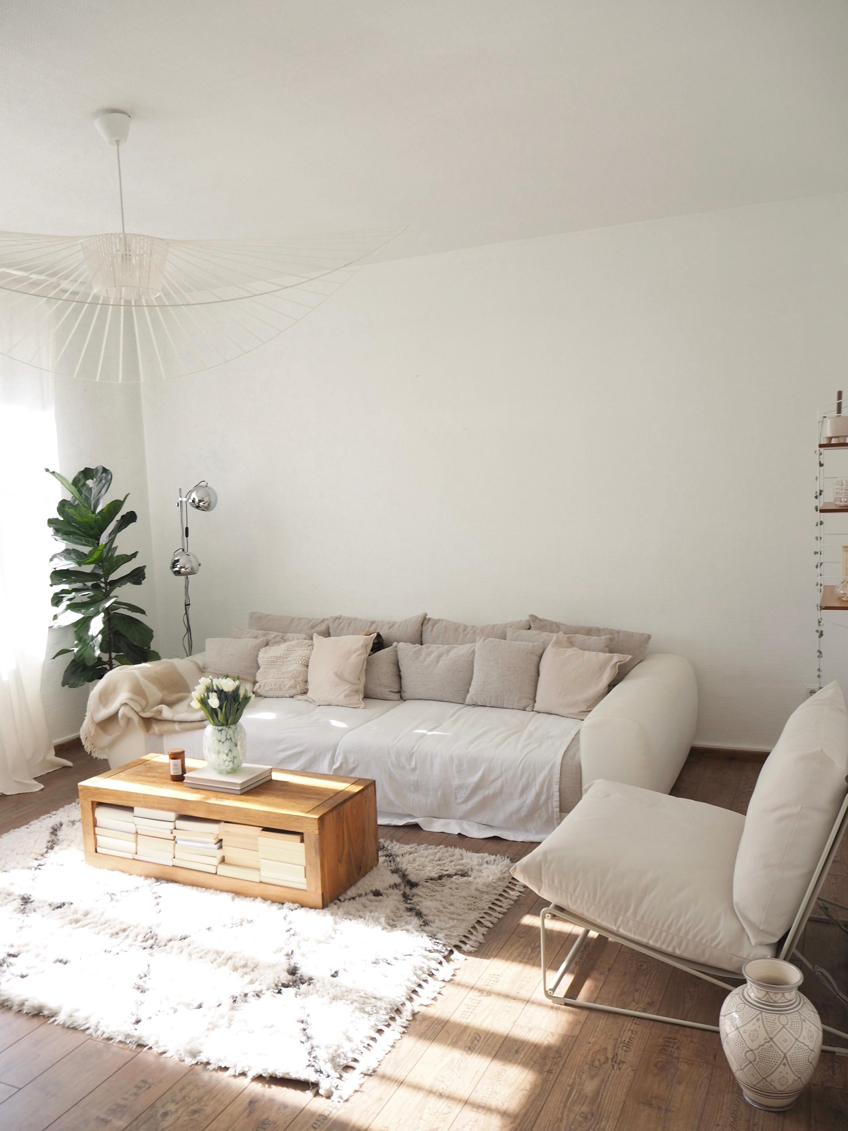 Sunny side #wohnzimmer #wohnbereich #couchtisch #sofa #beige #deckenlampe #petitefriture #ikea #tinekhome #pflanzen