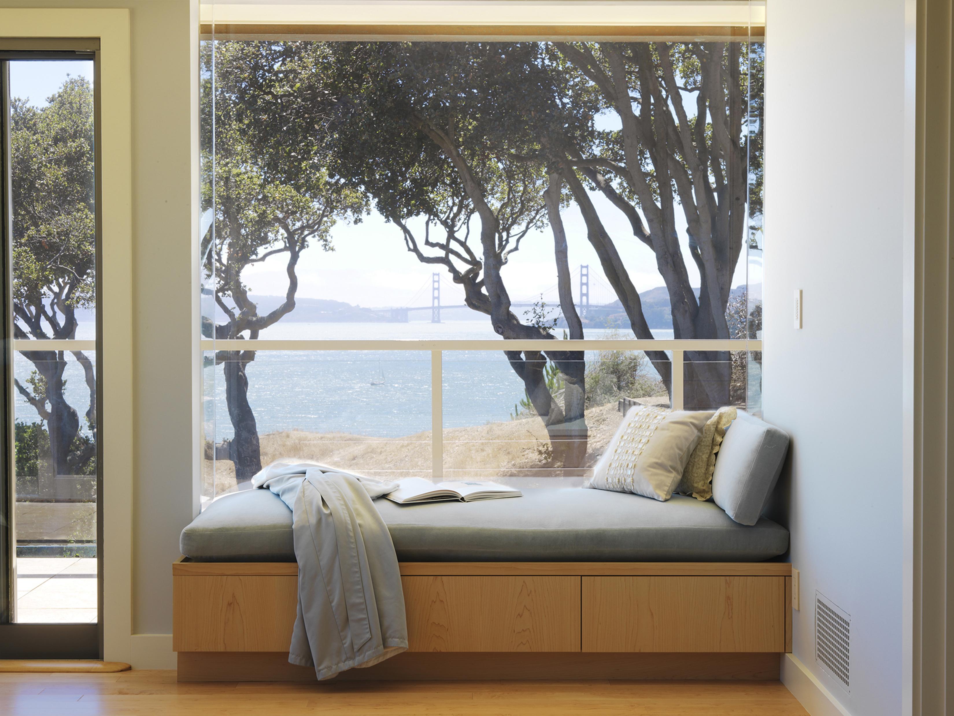 Tagesbett am Fenster #tagesbett #leseecke #zimmergestaltung ©Mahoney Architects & Interiors / McKinney Photography