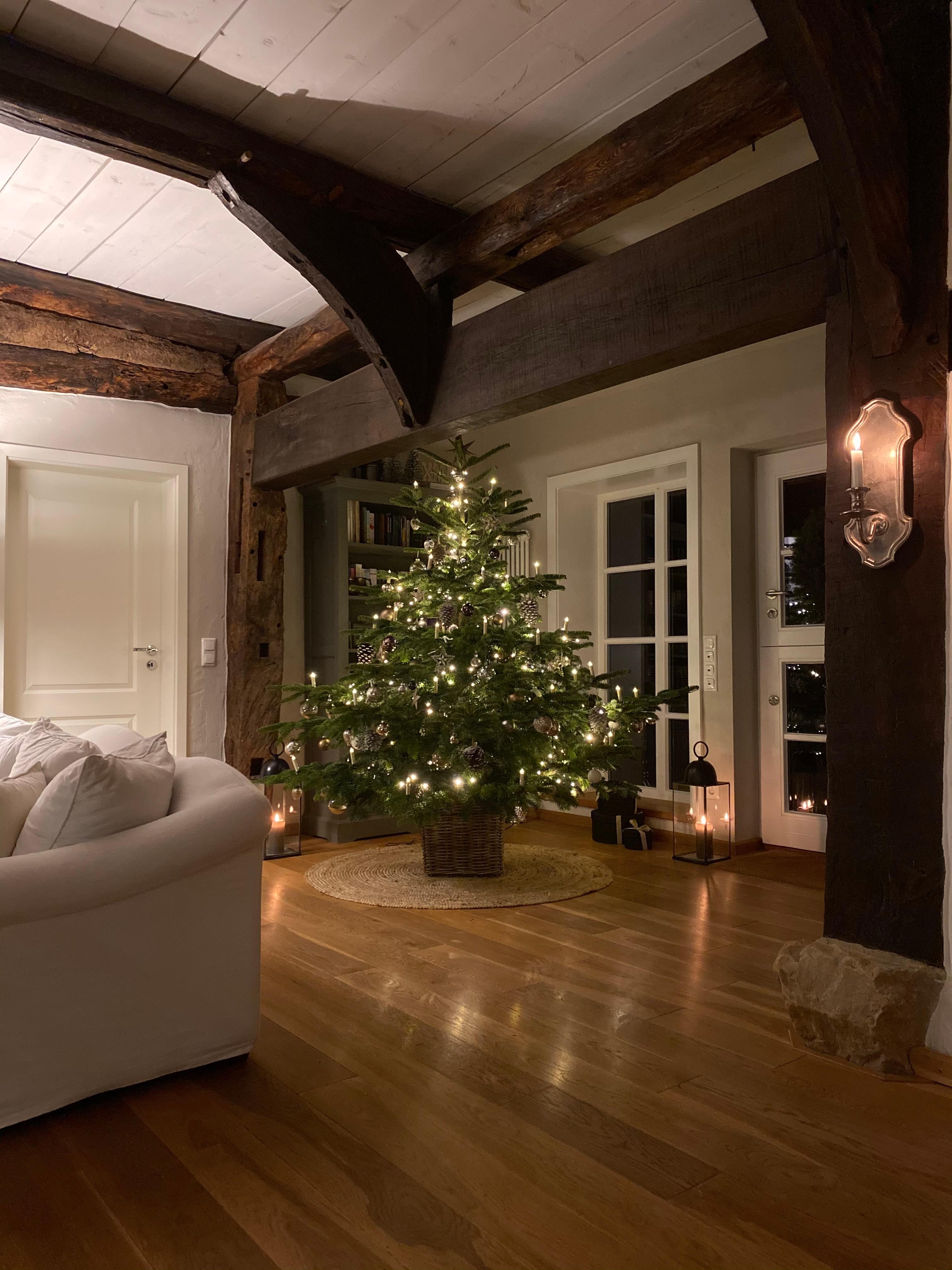 #tannenbaum #fachwerkhaus #weihnachtsbaum #weihnachtsdekoration #christmastree