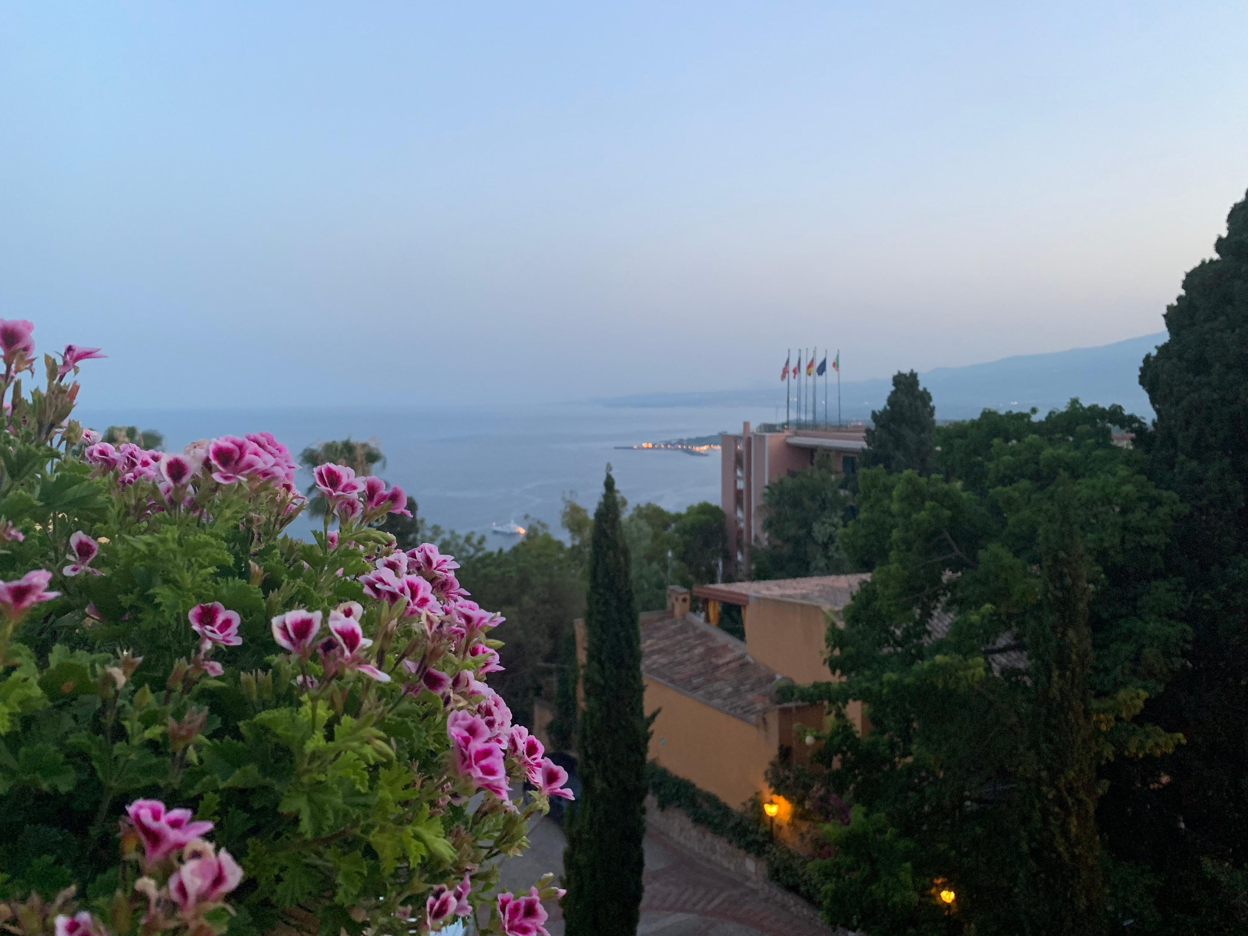 Taormina- ein wunderschöner Ort zum entspannen #urlaub #sizilien #ferien