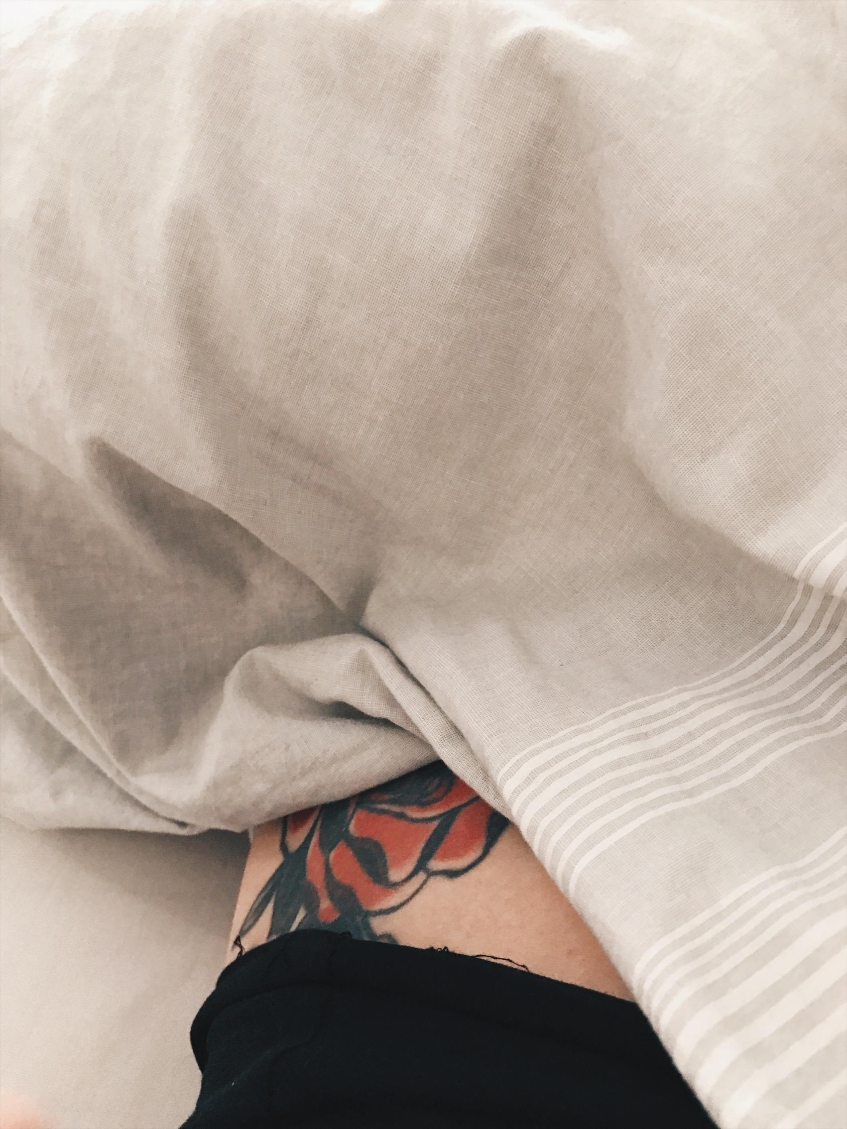 Tattoo
#Roses #tattoo #bed #bedroom #couchliebt #Details #tattoos