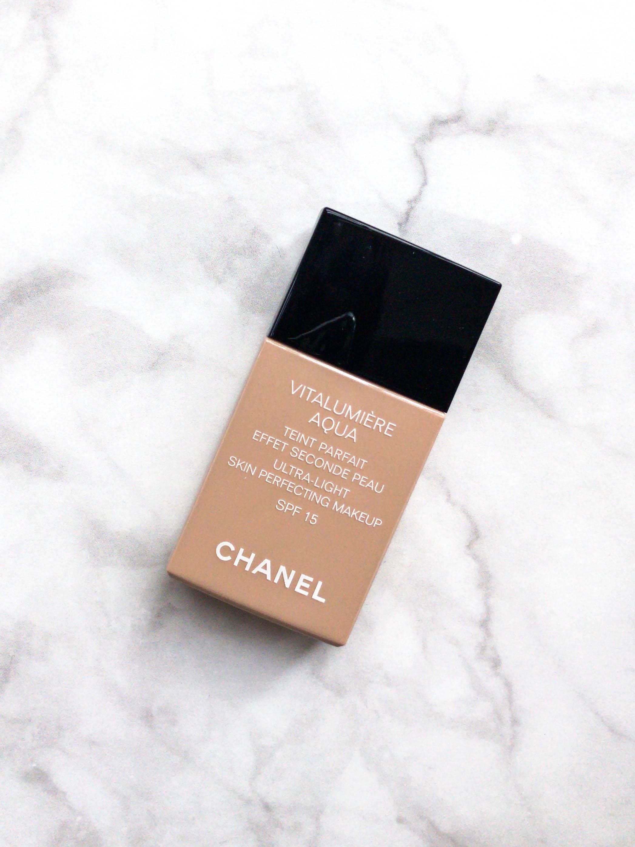 Teint-Perfektionierer: Chanel Vitalumière Aqua Foundation 
#beautylieblinge #chanel #foundation #chanelbeauty