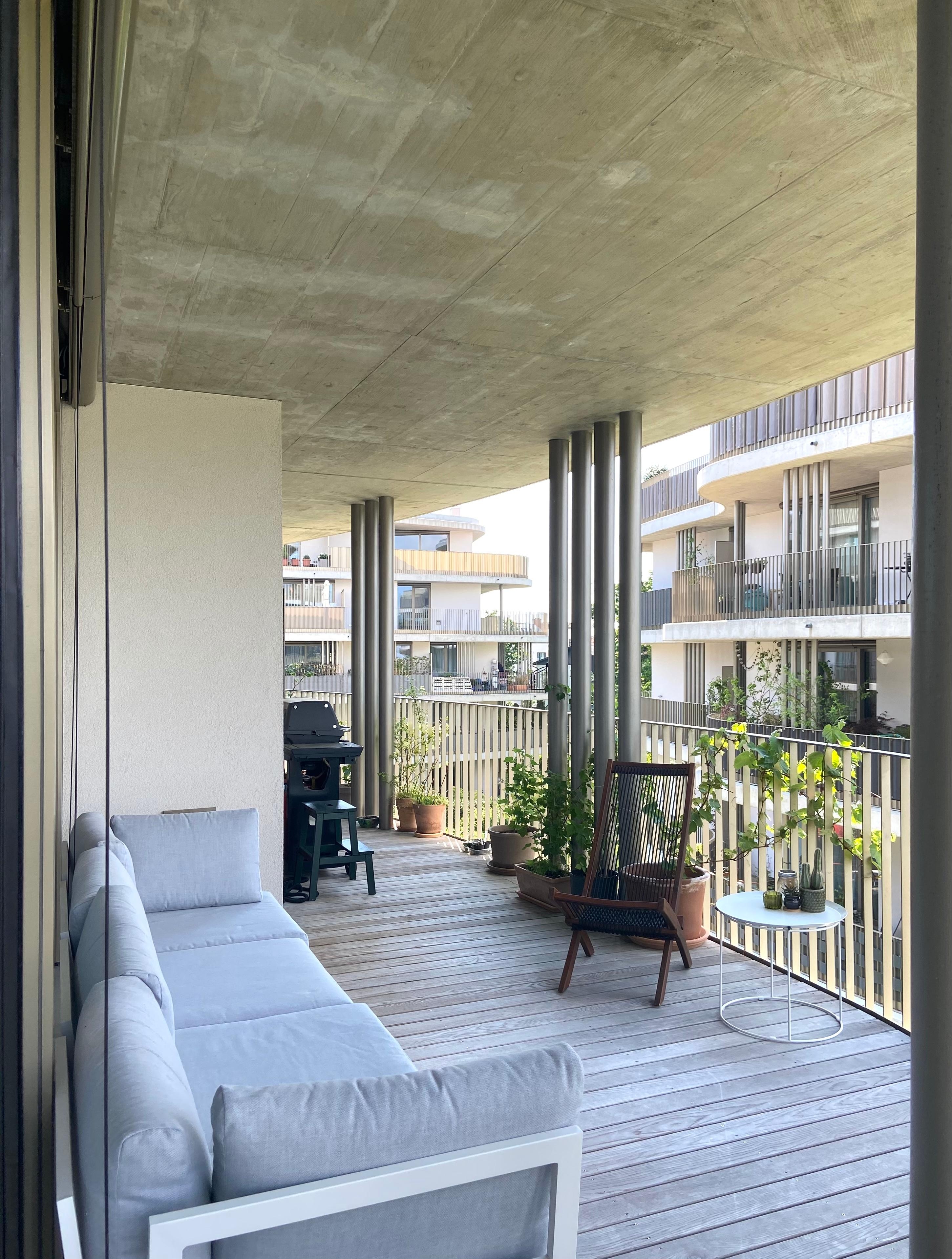 #terrasse #balkon #industrial #sichtbeton 