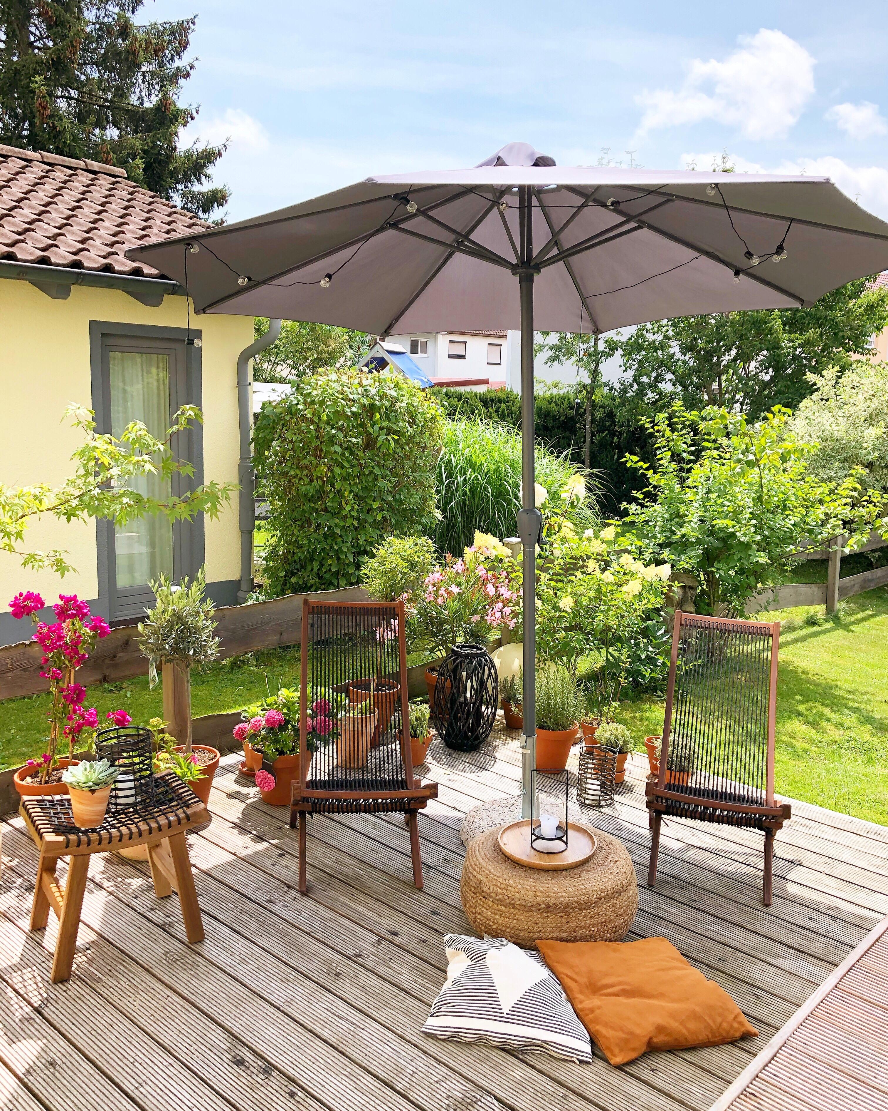 #terrasse #garten #sommer #holzterrasse #gartenstuhl #loungeecke
