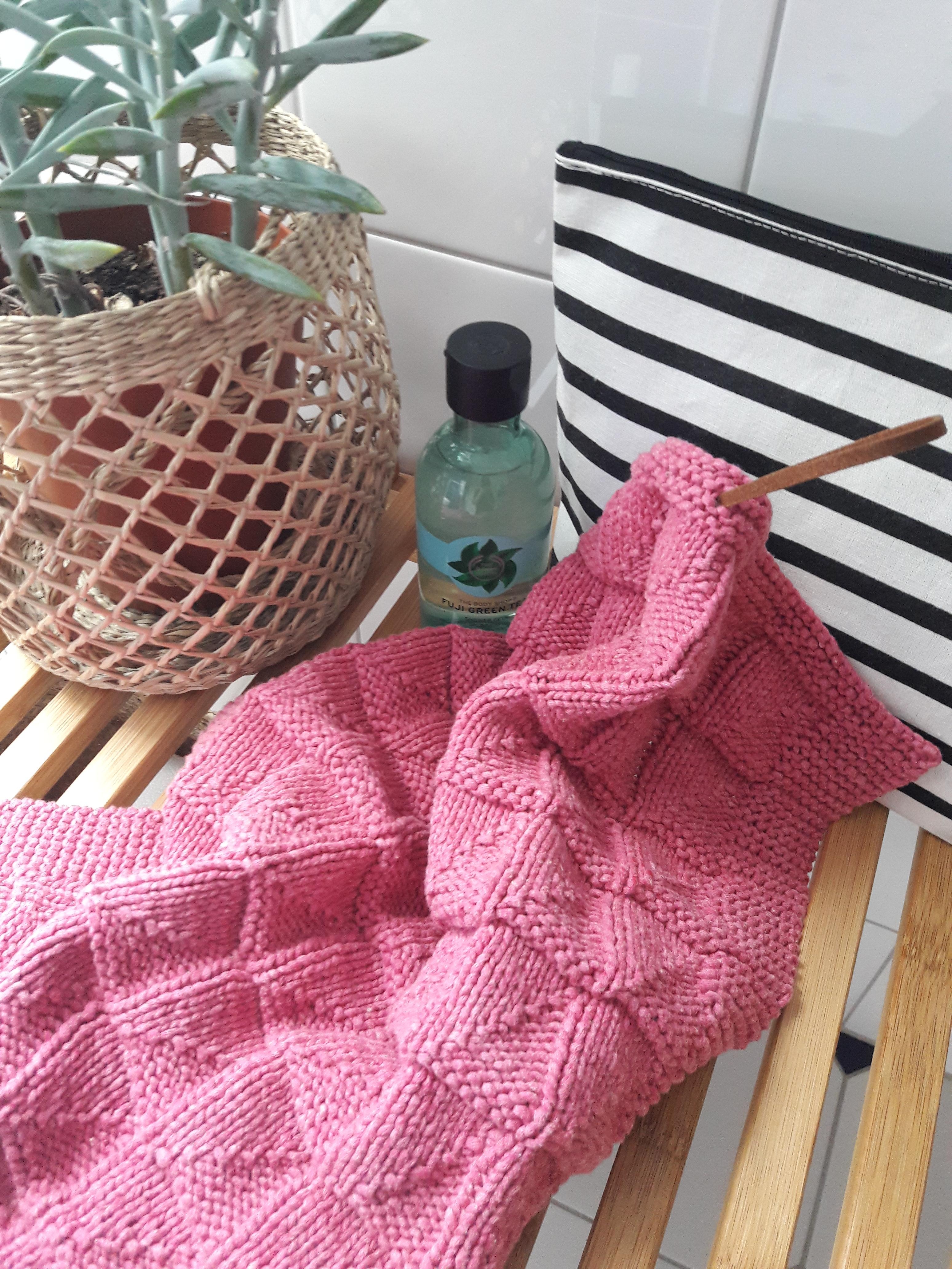 Think pink! ... selbstgestricktes Handtuch
#diybeauty #diyweek #diy #bad #badezimmer 