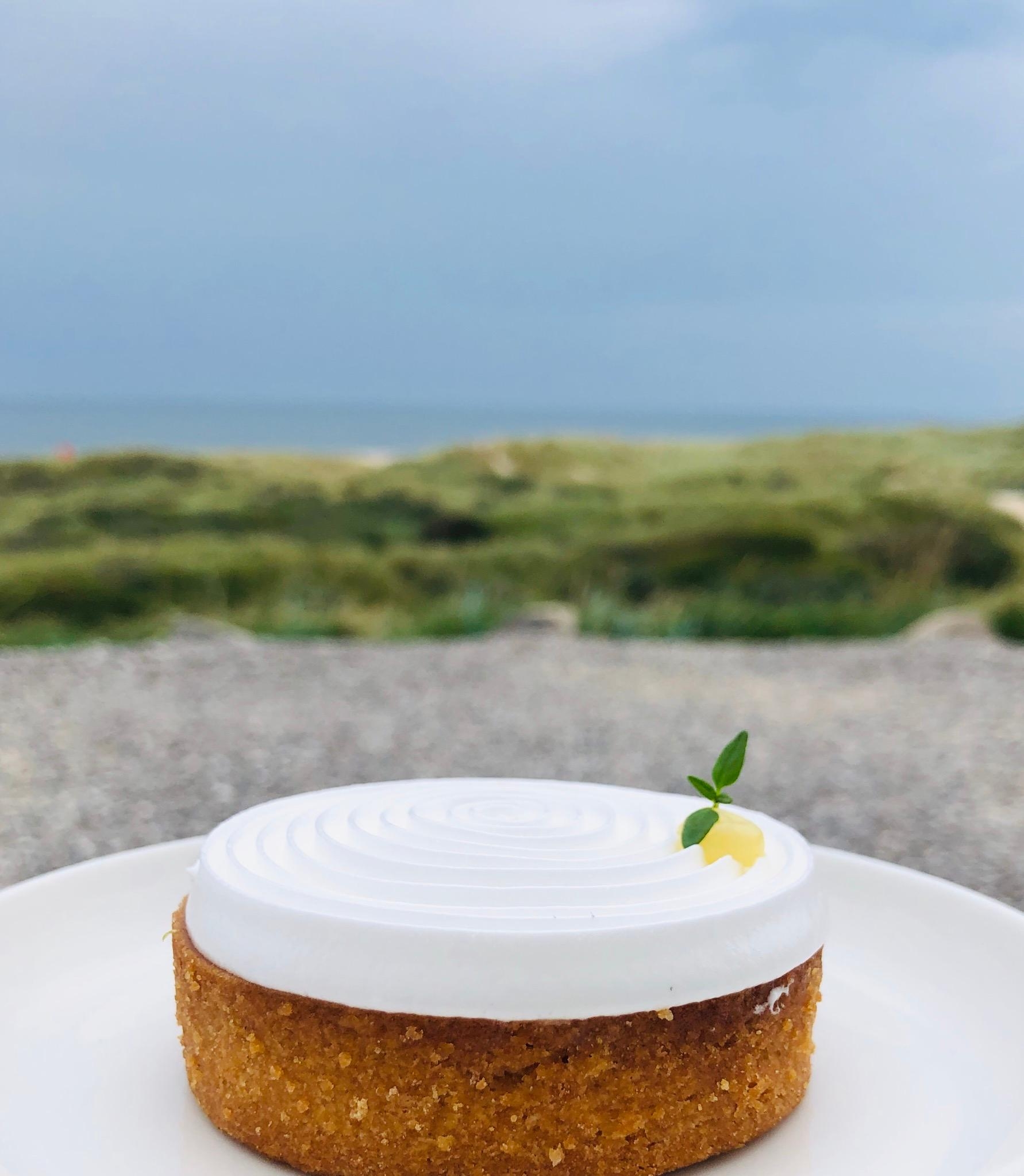 #throwback zur perfektesten Zitronentarte 🍋 Dänemarks 🇩🇰. Seht euch diese Linien an... #kuchen #foodlover #urlaub 