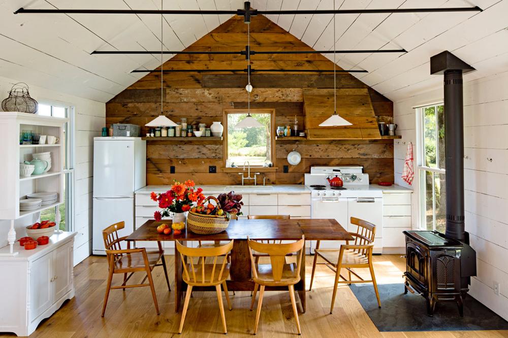 #tinyhouse #küche im Landhausstil #küche #shabbychic #landhausstil ©Lincoln Barbour/Jessica Helgerson Interior Design
