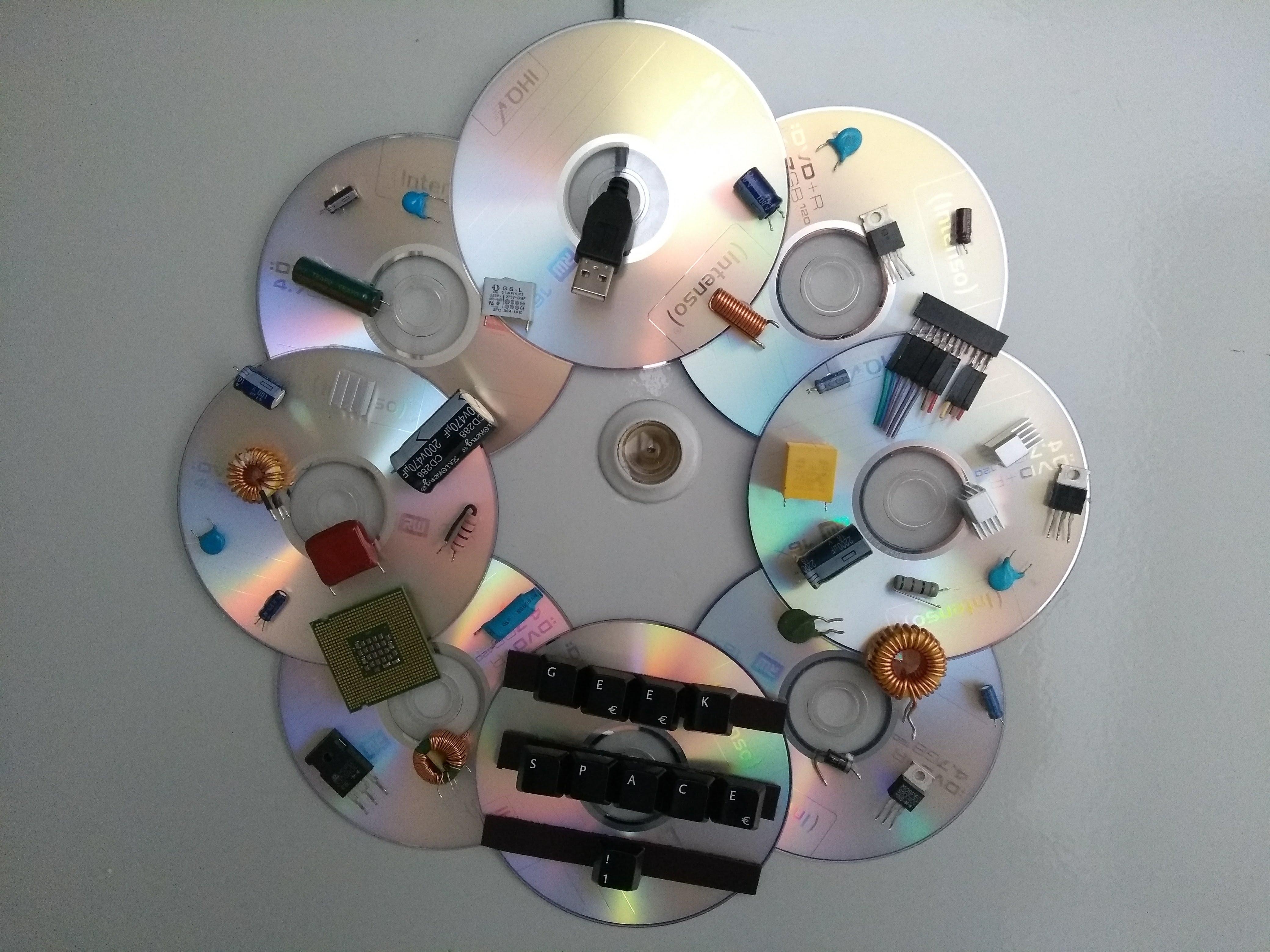 Türkranz aus alten CDs und Computerteilen, I love #Upcycling #Diyweek