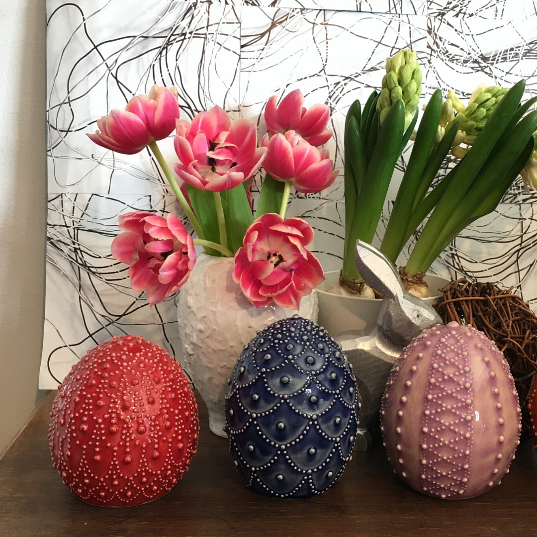 Tulpen und Keramik-XXL-Eier !!!
#tulpen #keramik #blumen #dipkeramik #bunt #osterei #sonne #frühlingsdeko 