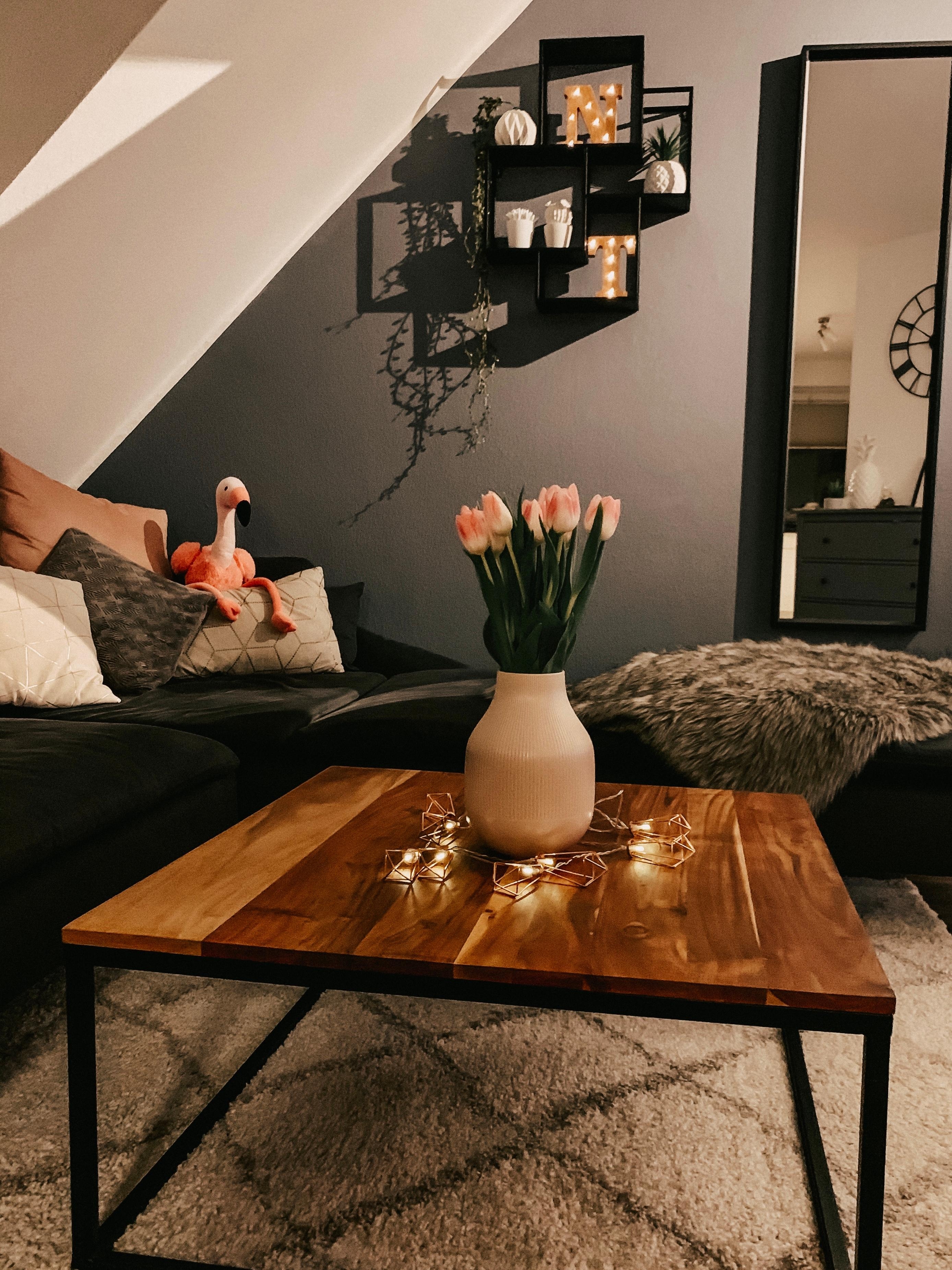 Tulpenliebe!🌷☺️ #couchliebt #wohnzimmer