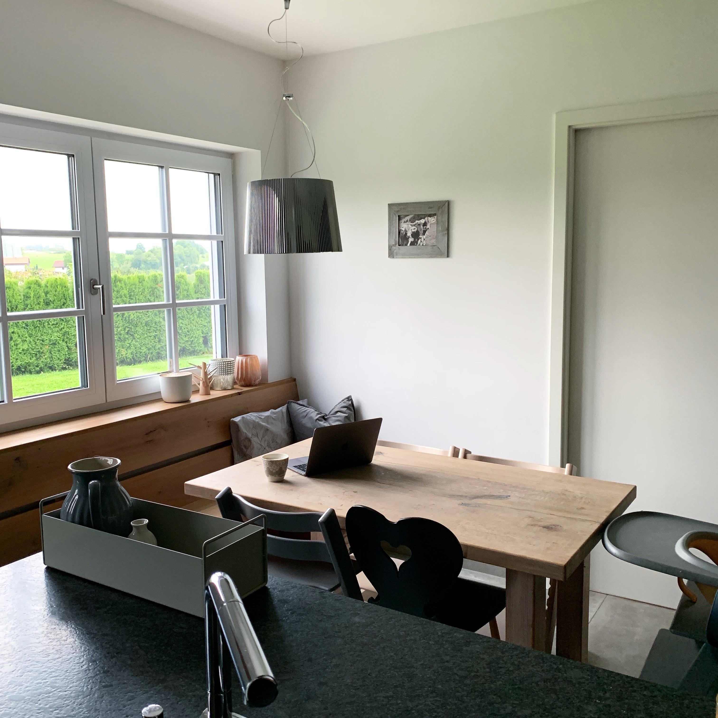 Unser Dreh- und Angelpunkt in der Küche. Hier leben wir! #kitchen #homesweethome #küchenessplatz #solebich #interior