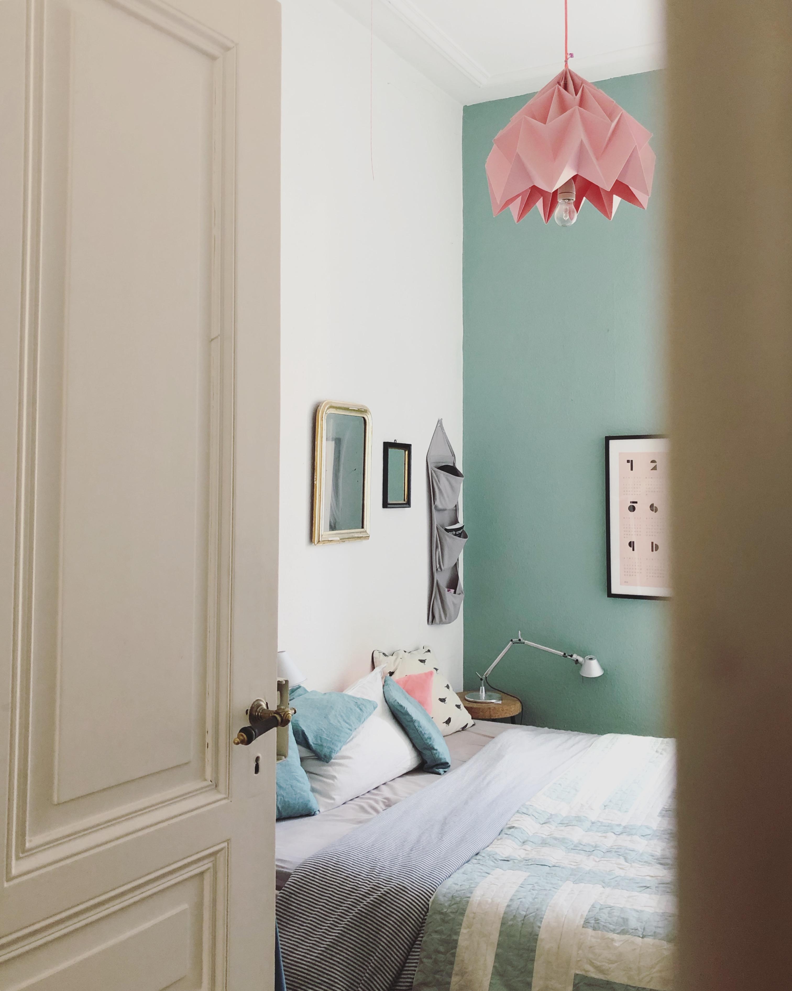 Unser kleinstes Zimmerchen mit nur 12qm #cozybedroom #bedroom #interior #couchstyle #interiordesign