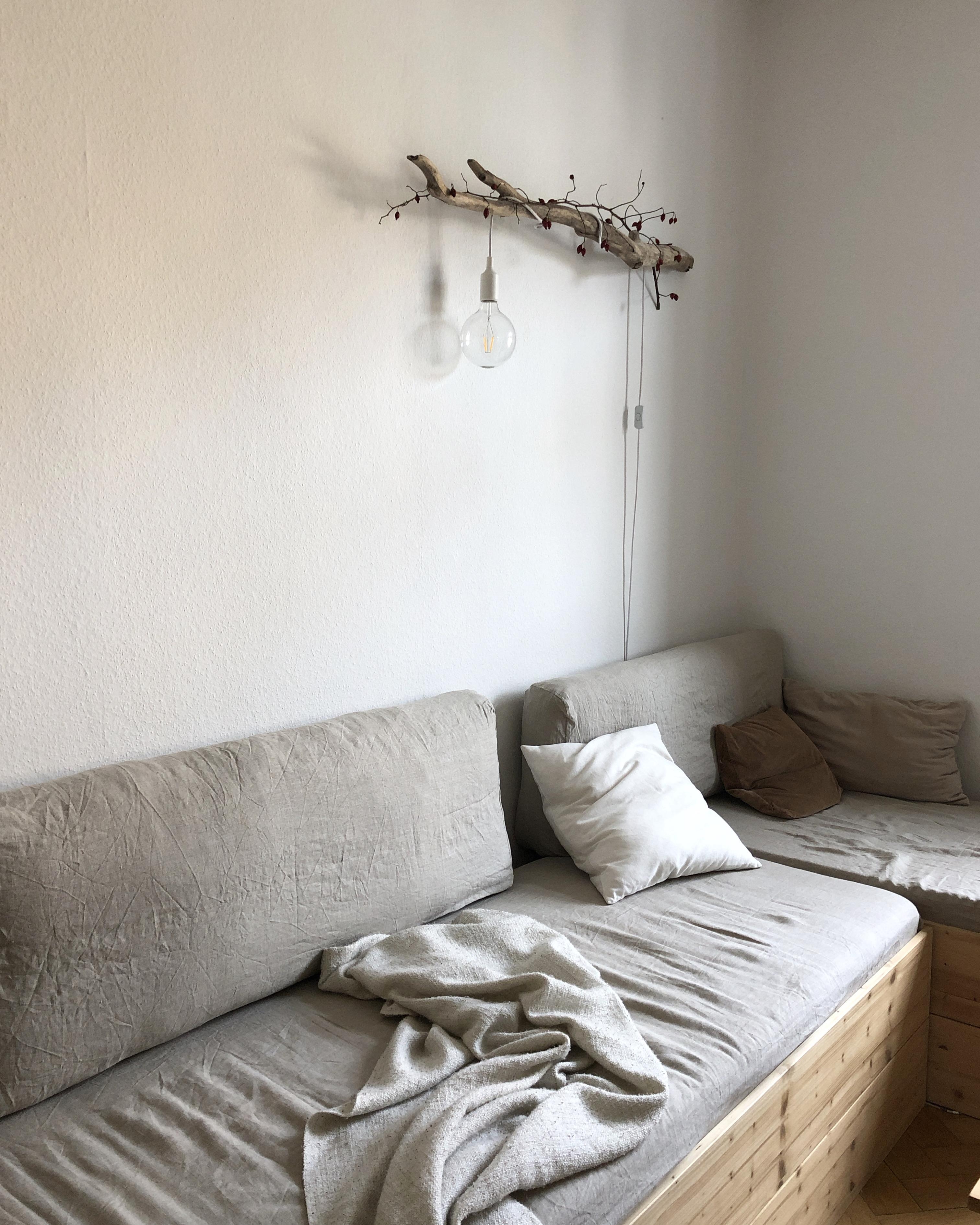 Unser neu bezogenes #sofa. #wohnzimmer #gemütlich #selbstgebautemöbel #diy 
