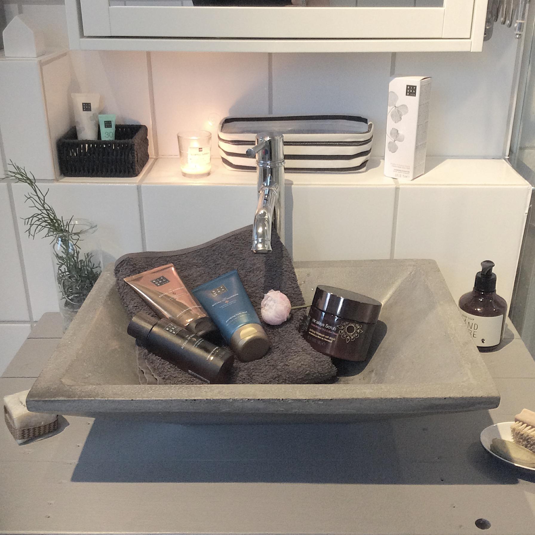 Unser selbstgebauter #waschtisch im #badezimmer #rituals #verwöhnprogramm 