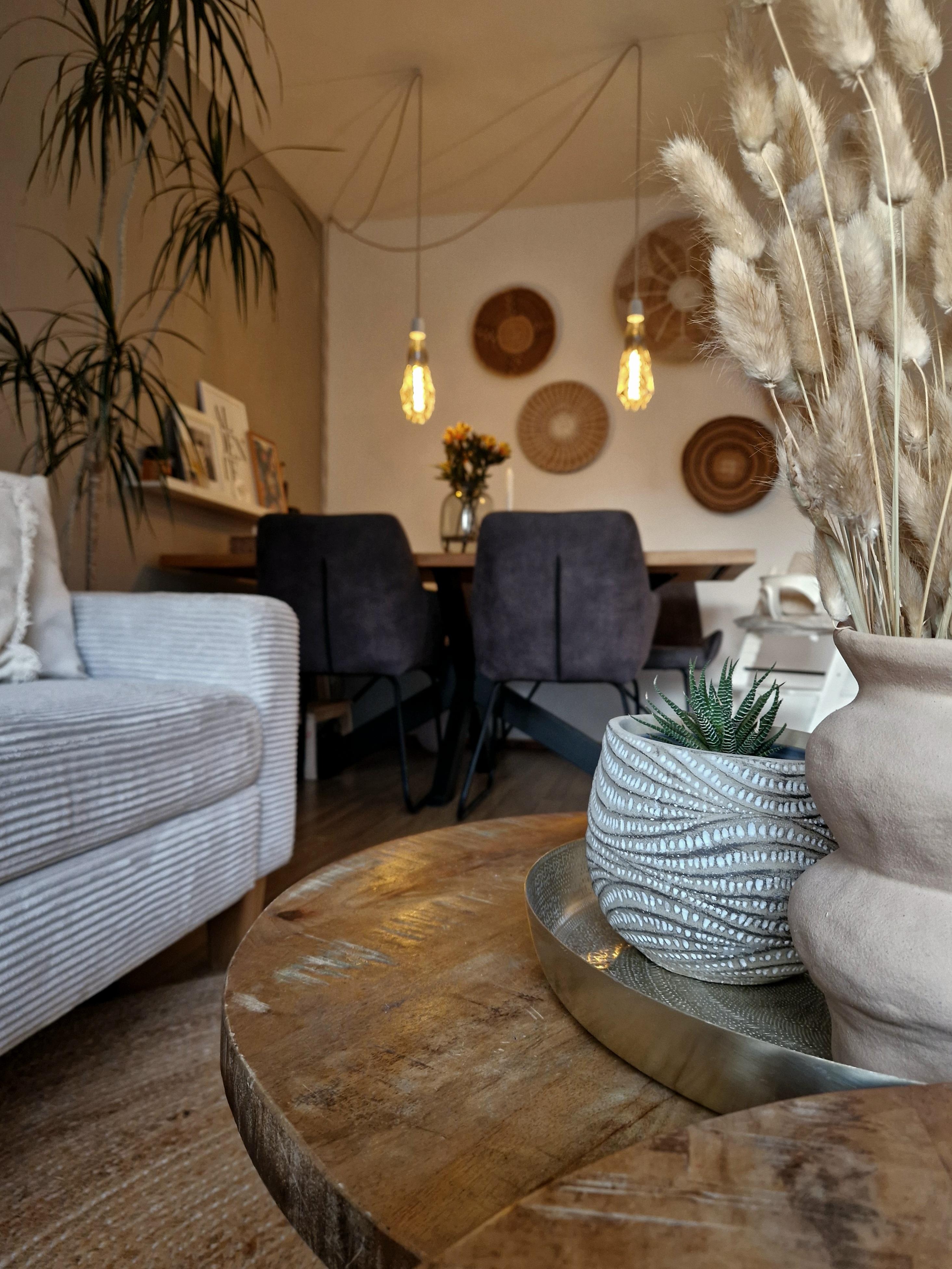 Unser Wohn- und Essbereich.
#livingchallenge #lampe #bohointeriors