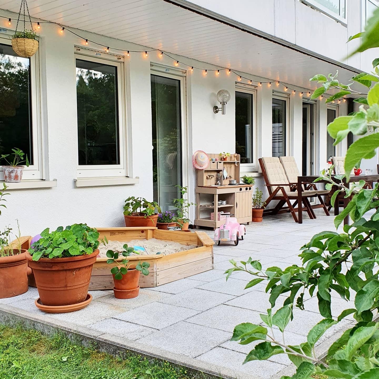 Unsere grüne Oase für die ganze Familie #garten #terrasse #couchstyle #couchliebt 