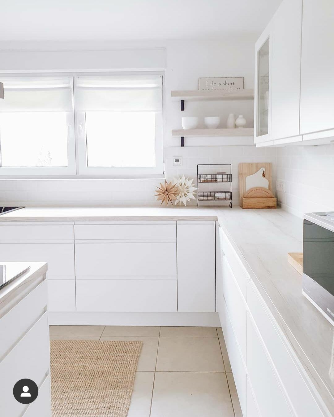 Unsere Küche ist mein Lieblingsraum im Haus 🤍
#kitchendesign #mykitchen #küchenliebe #metrofliesen #Küche 