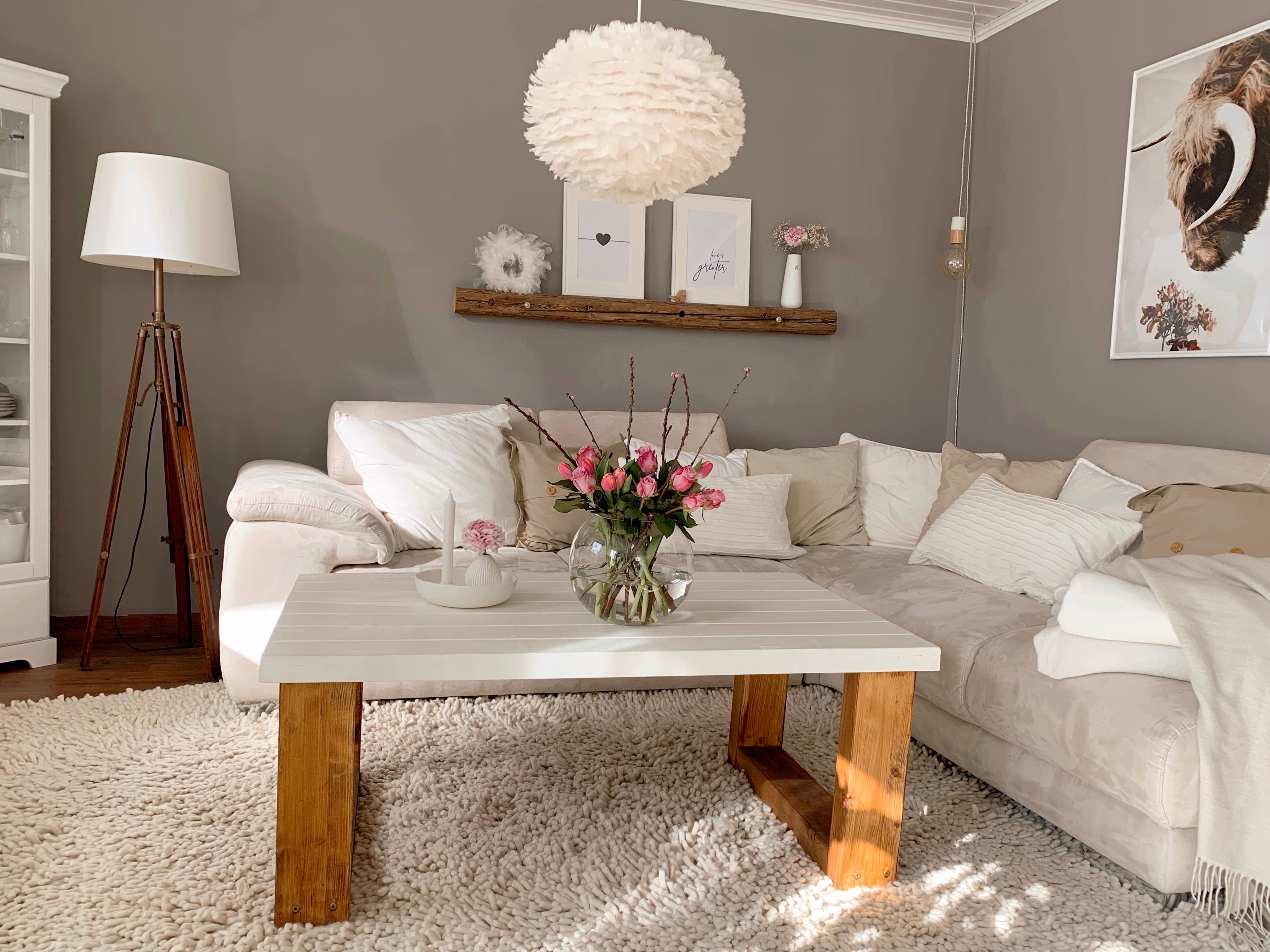 Unsere Kuschelecke #sofaecke#livingchallenge#couchstyle#wohnzimmer#interiorinspo#wohnidee#cozy