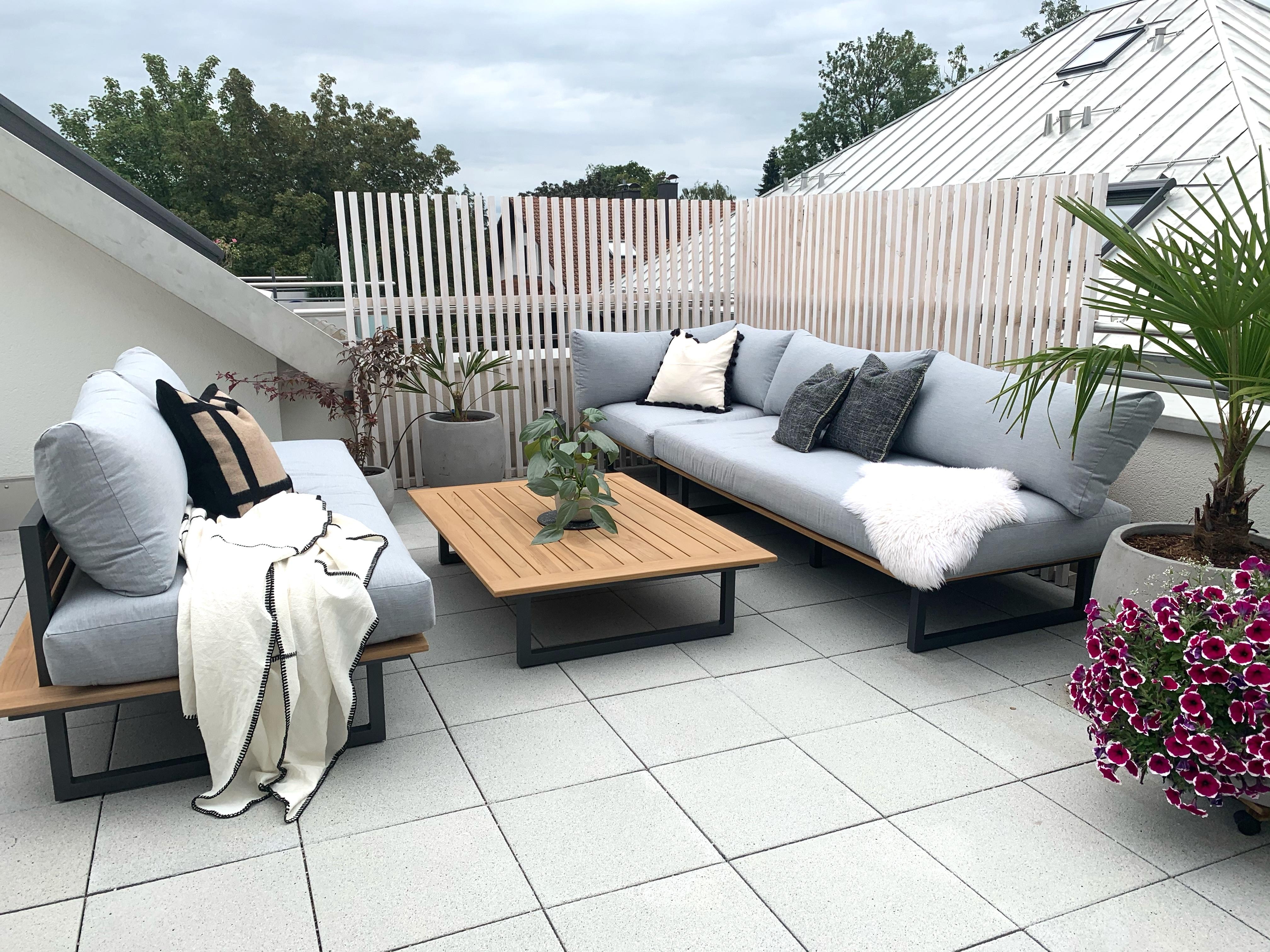 Unsere Loungeecke auf der Terrasse ☀️ #Dachterrasse #Terrasse #Lounge #Outdoor #Outdoorliving #interiort #interiorinspo