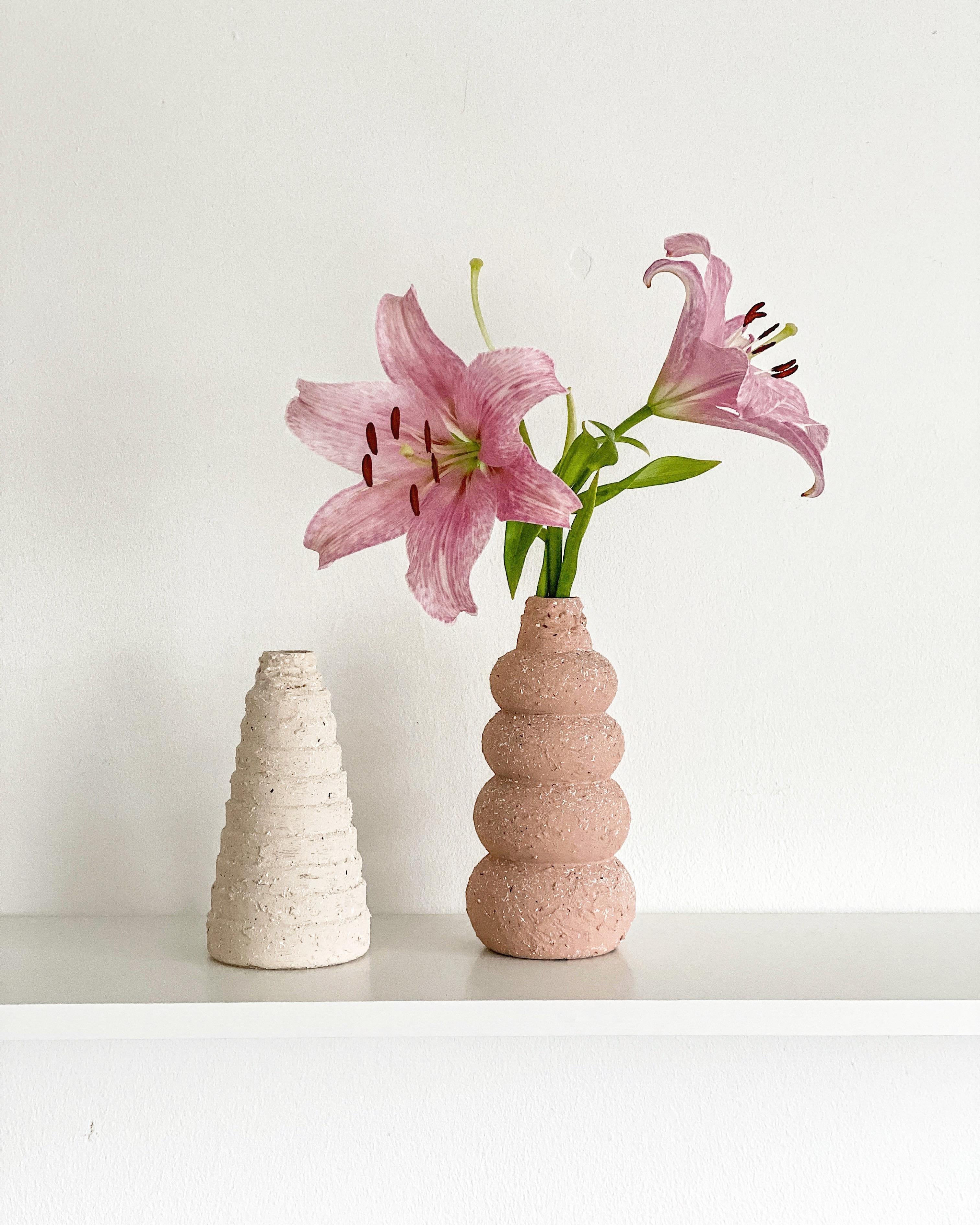 Upcycling DIY Vasen aus Sprühflaschen💕💕Anleitung auf meinem Blog #upcycling #diy #vasen #blumen 🌸💕