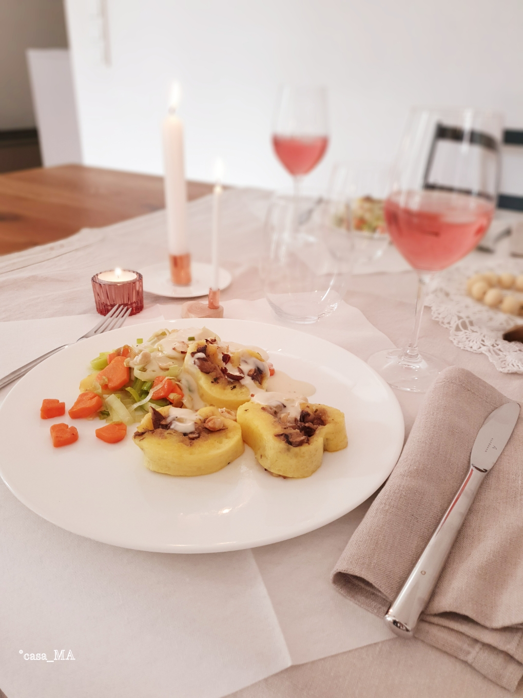 Valentinstag #essen mit viel Liebe und #herzen Karotten vorbereitet! #vegetarisch #kupfer