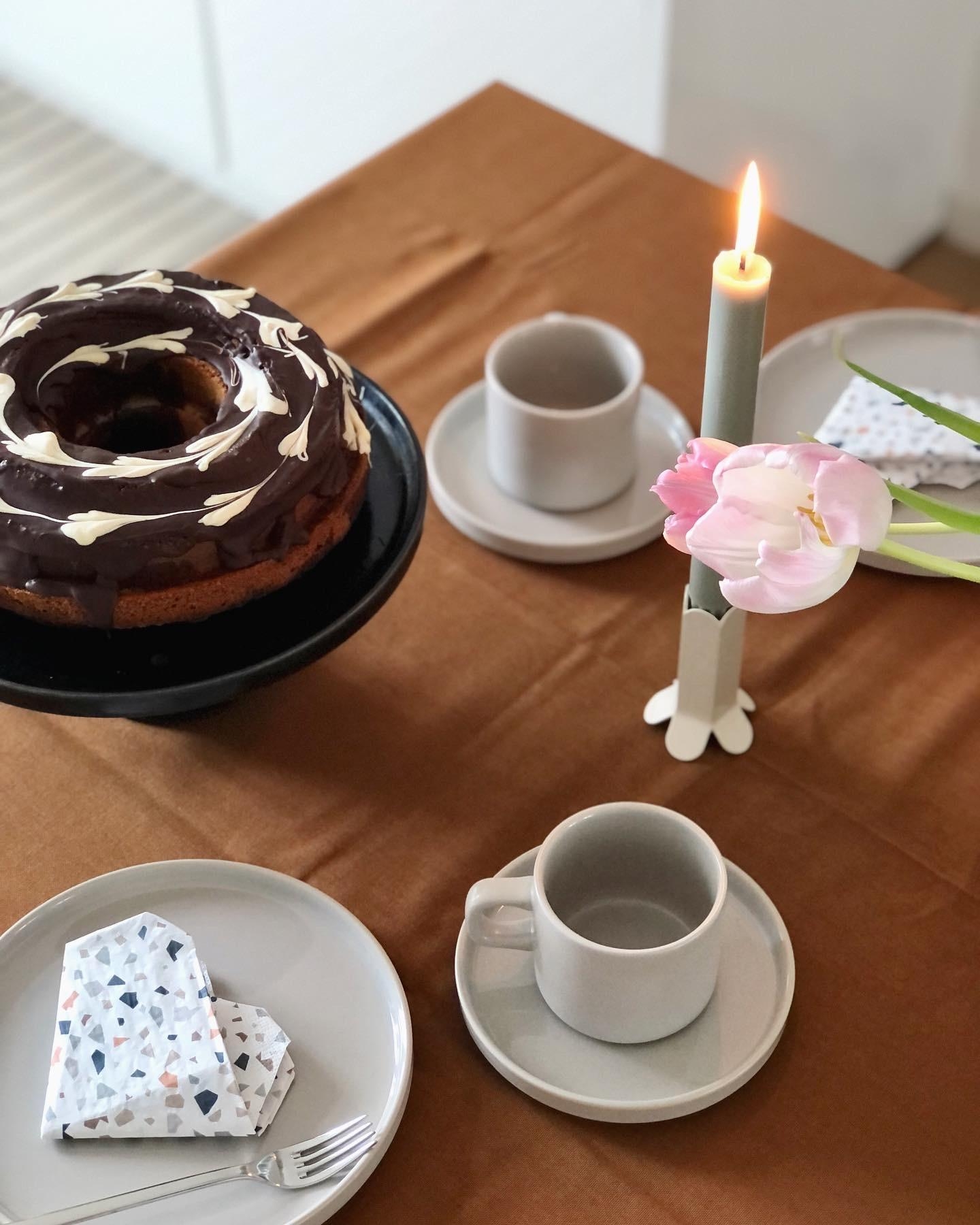 #valentinstag #tischdeko #tablesetting #dekoidee #deko #kuchen #cake #food #homedecor #skandinavisch #couchstyle