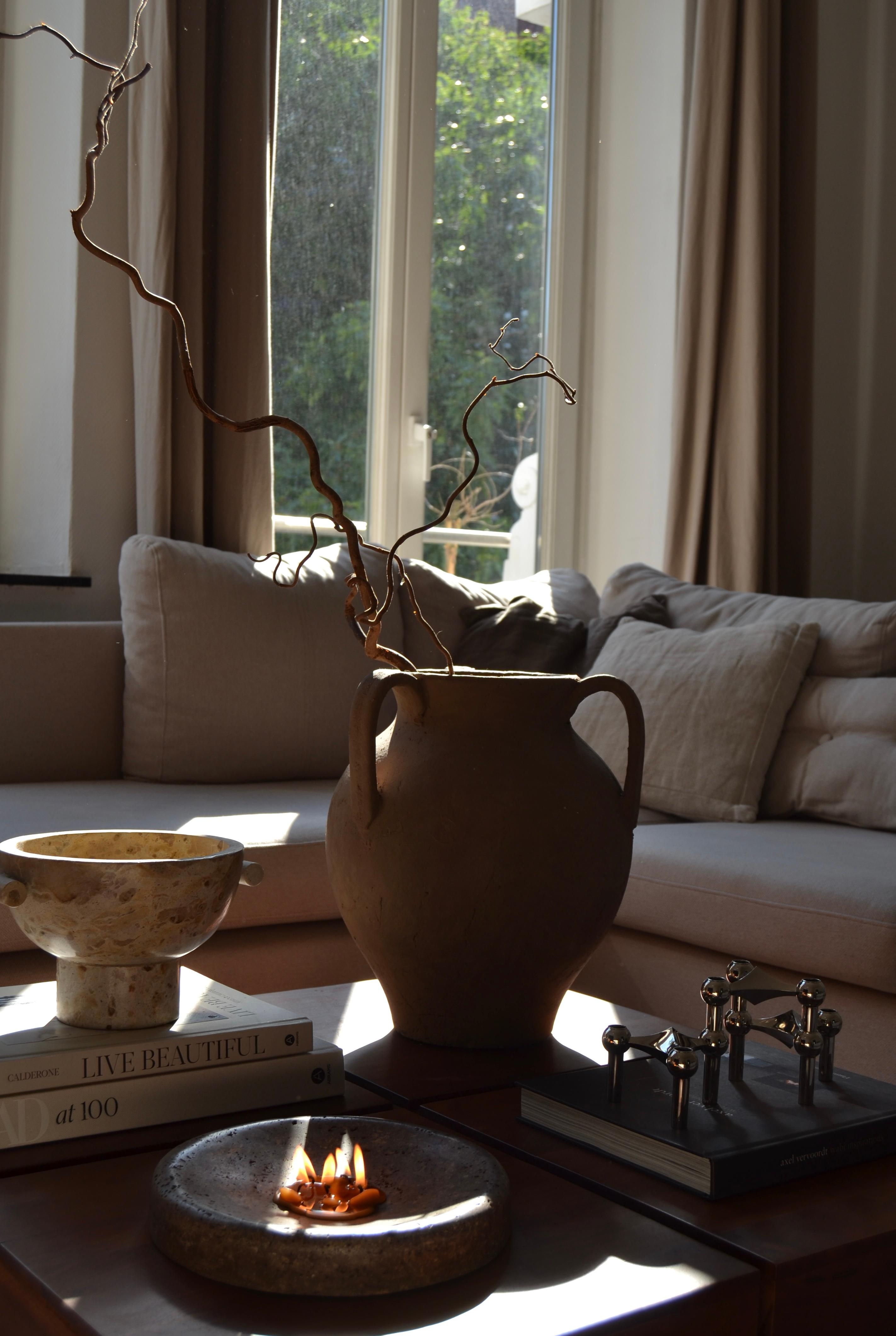 Vasenliebe🏺
#altbau #altbauwohnung #livingroom #homedecor #home #homedesign #interiordesign #deco