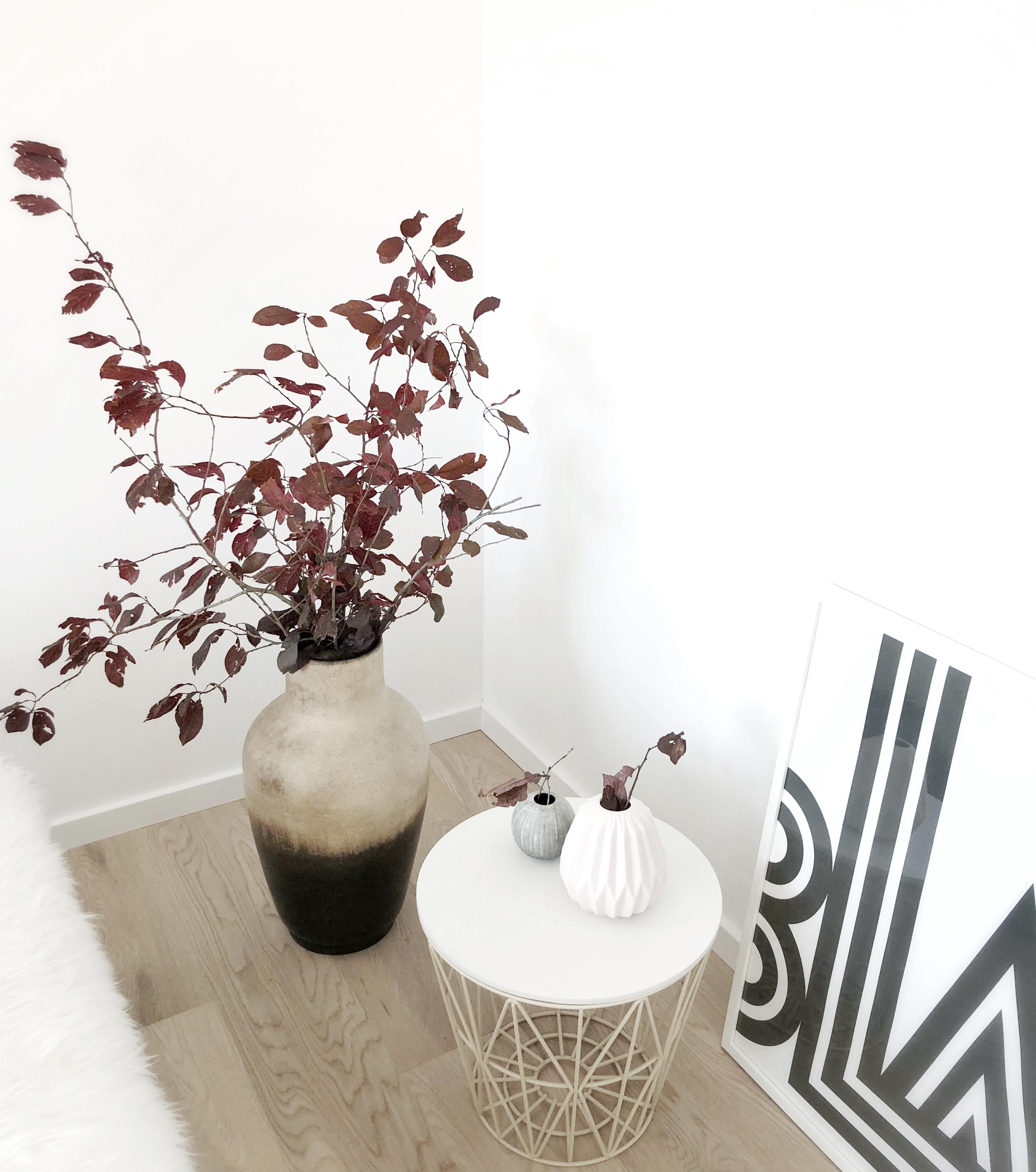 Vasenliebe
#vase#bodenvase#whitehome#whiteinterior#pure#minimalism