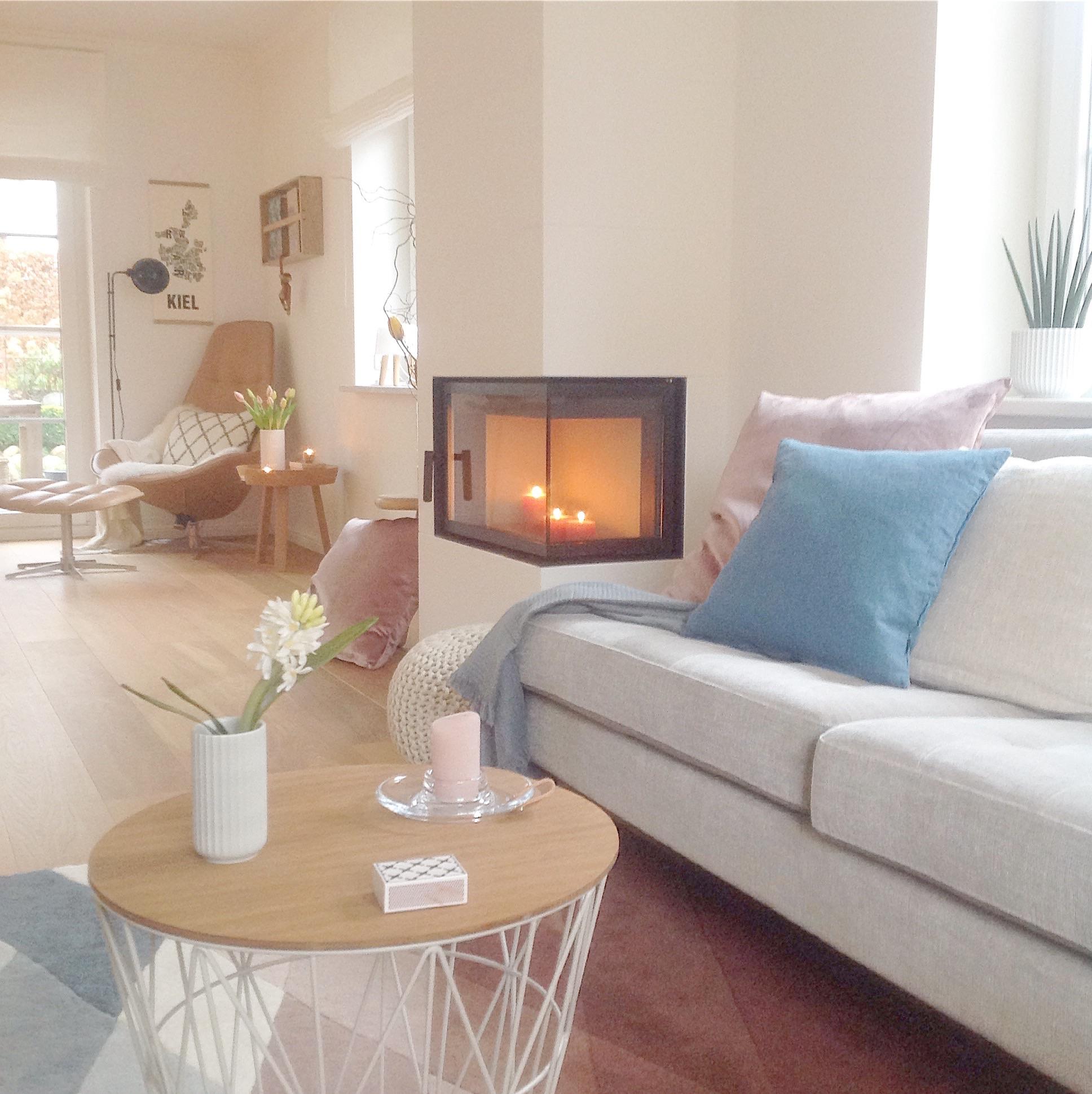 Veränderung im Wohnzimmer...... der Ofen☺️ # Skandinavisch #weiss # interior #living # Hygge 