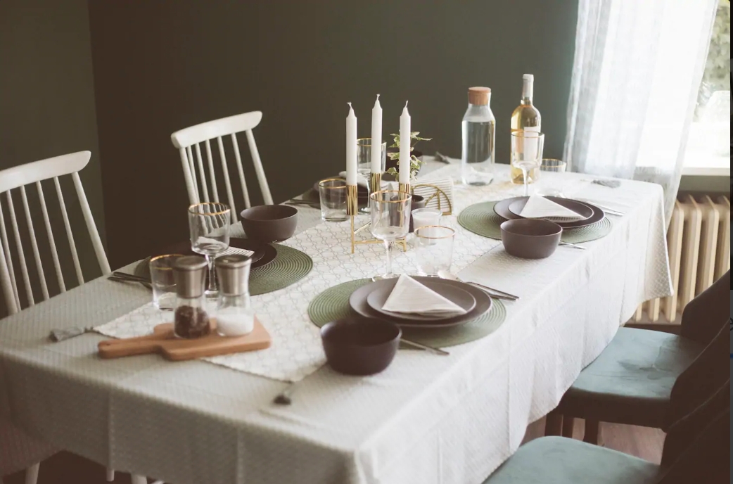 #vintage #greenroom #diningroom #homestory #leviinterior 
