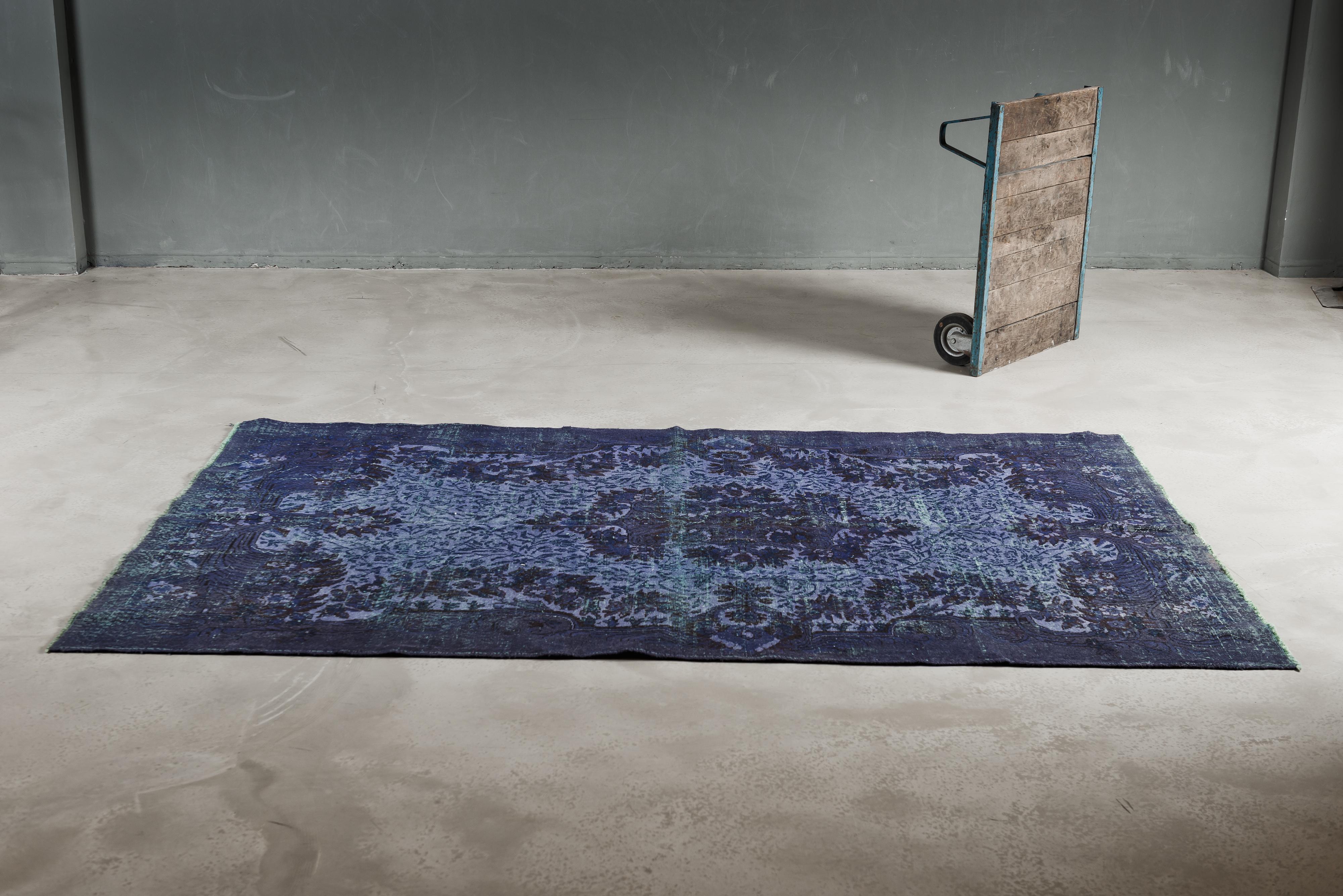 Vintage Teppich in strahlendem Blau #teppich ©THE KNOTS