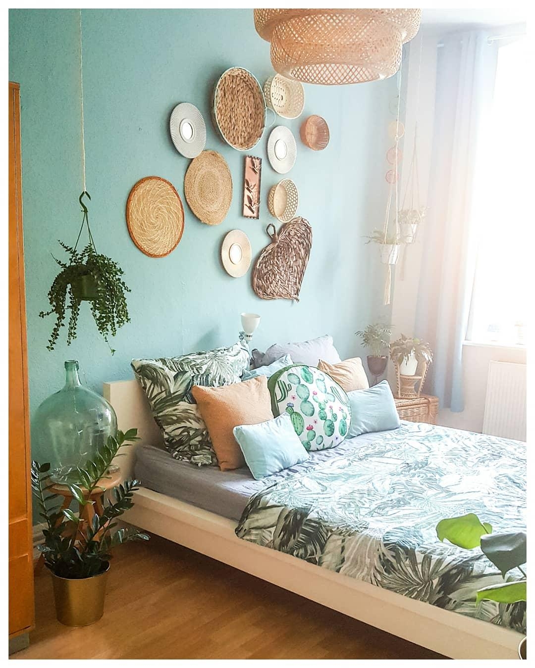 #vintagehome #plantlover #bedroom #solebich #woodlover