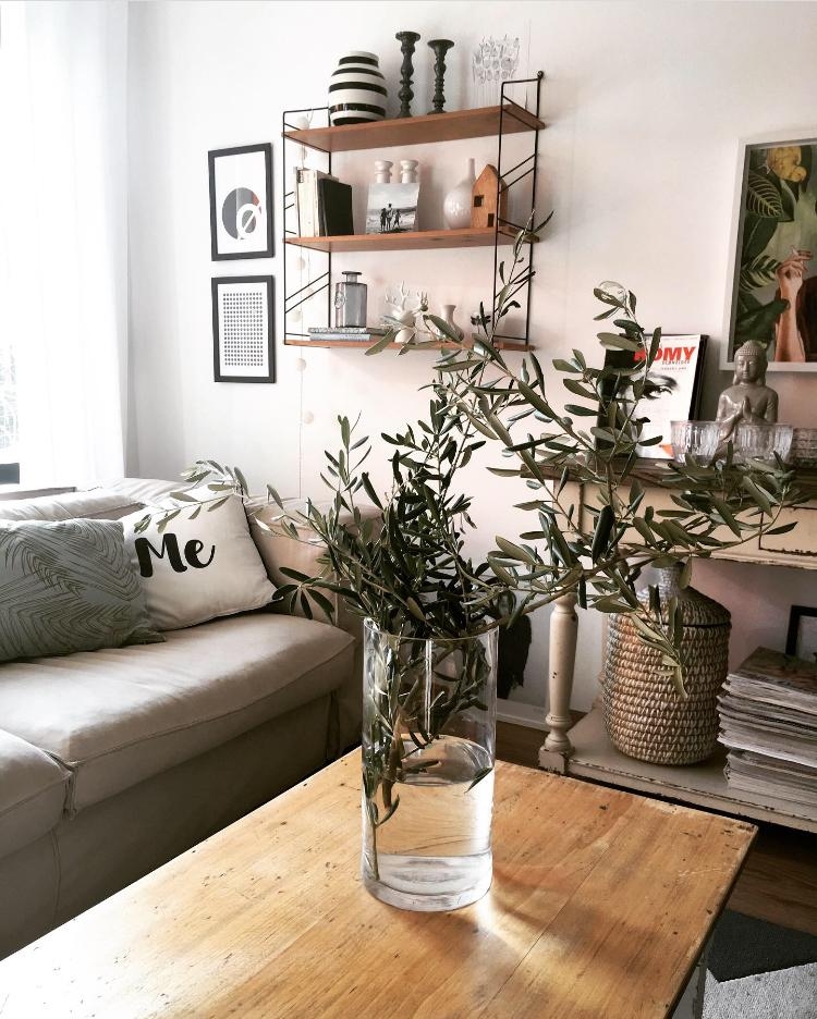 Von allem etwas, bitte. #wohnzimmer #interior #olive #vintage #stilmix