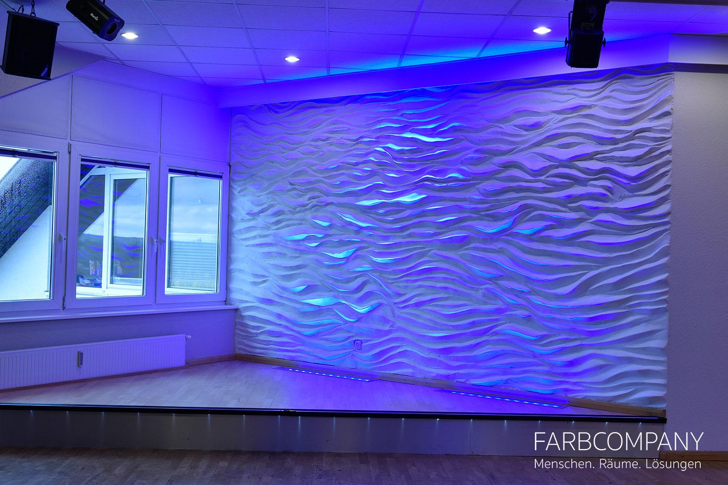 Wandgestaltung/ Design einer exklusiven Reliefwand mit LED Beleuchtung #wandgestaltung #wandrelief ©Mike Schleupner