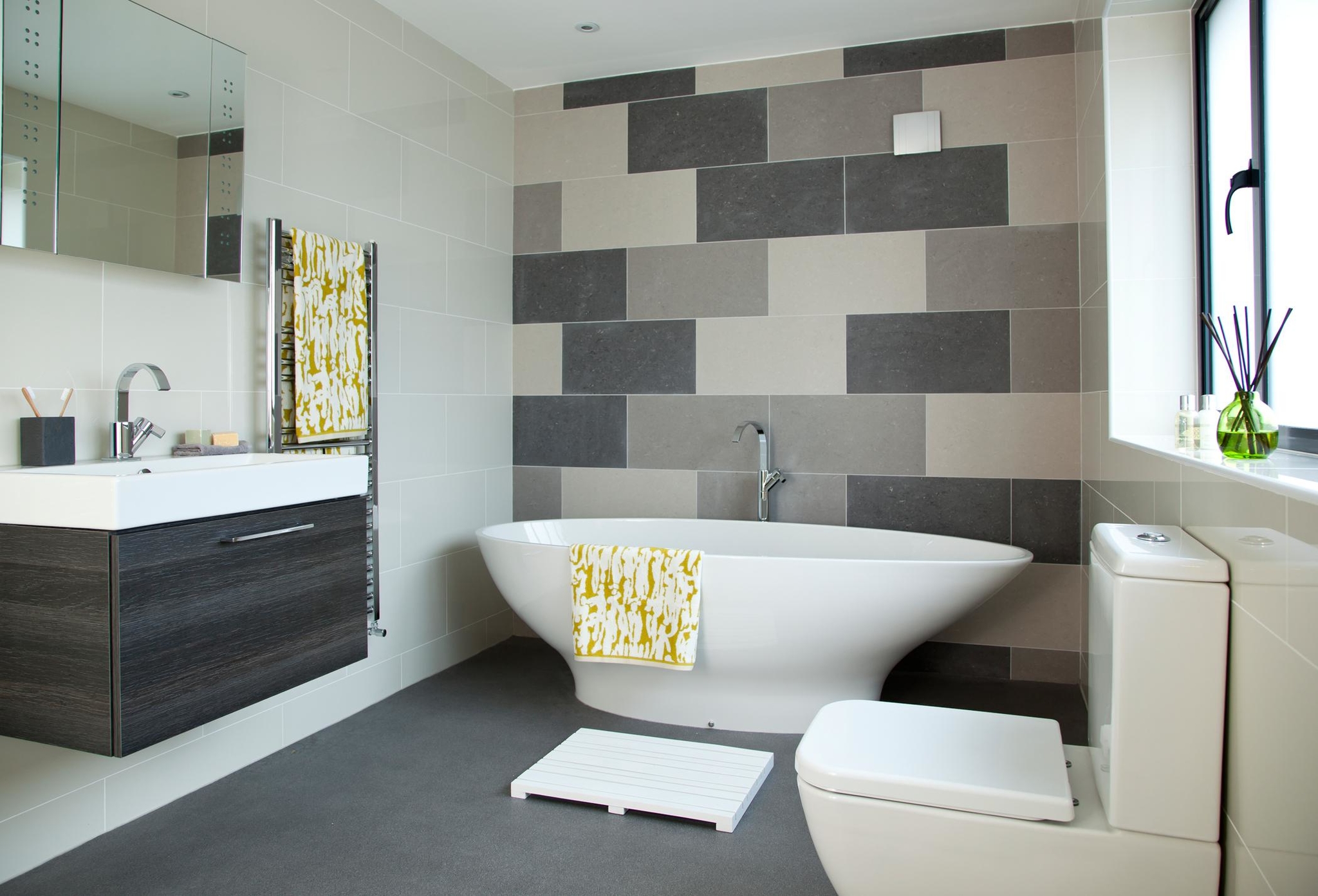 Wandgestaltung für das Badezimmer • Bilder &amp; Ideen