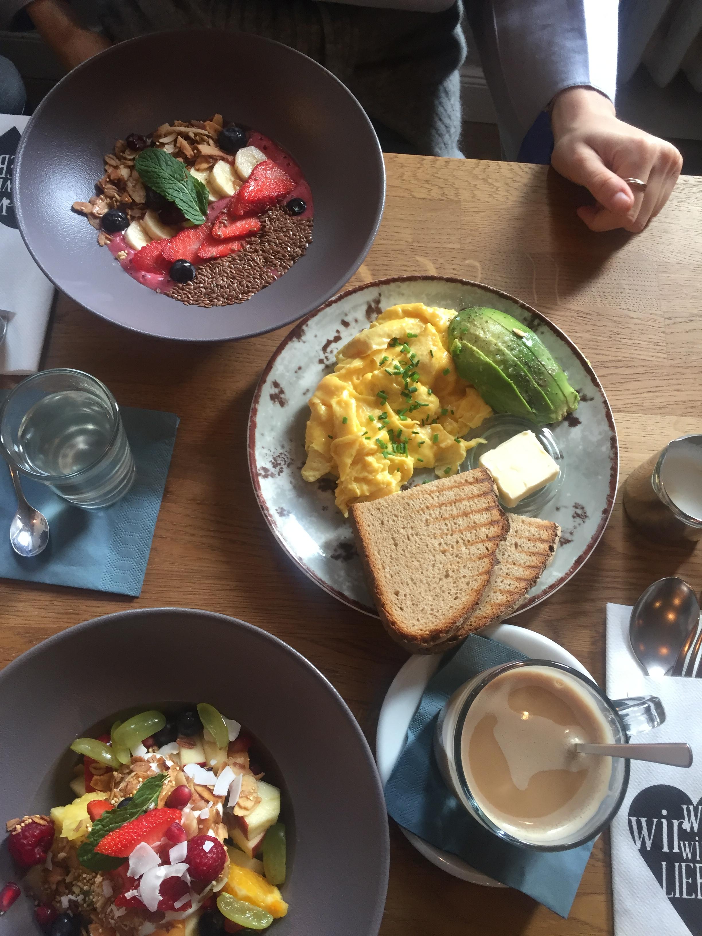 Was wir wirklich lieben #butfirstcoffee #breakfast #goodmorning #eppendorf 