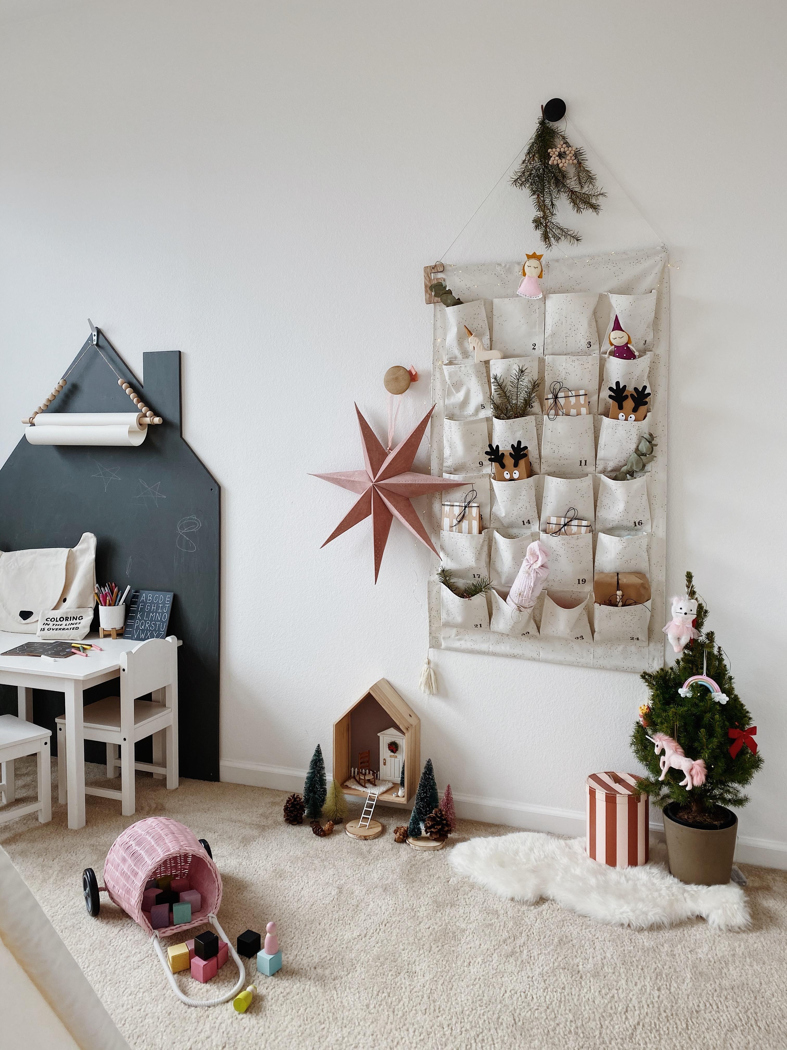 Weihnachten im Kinderzimmer #kidsroom #weihnachtsdeko #adventskalender