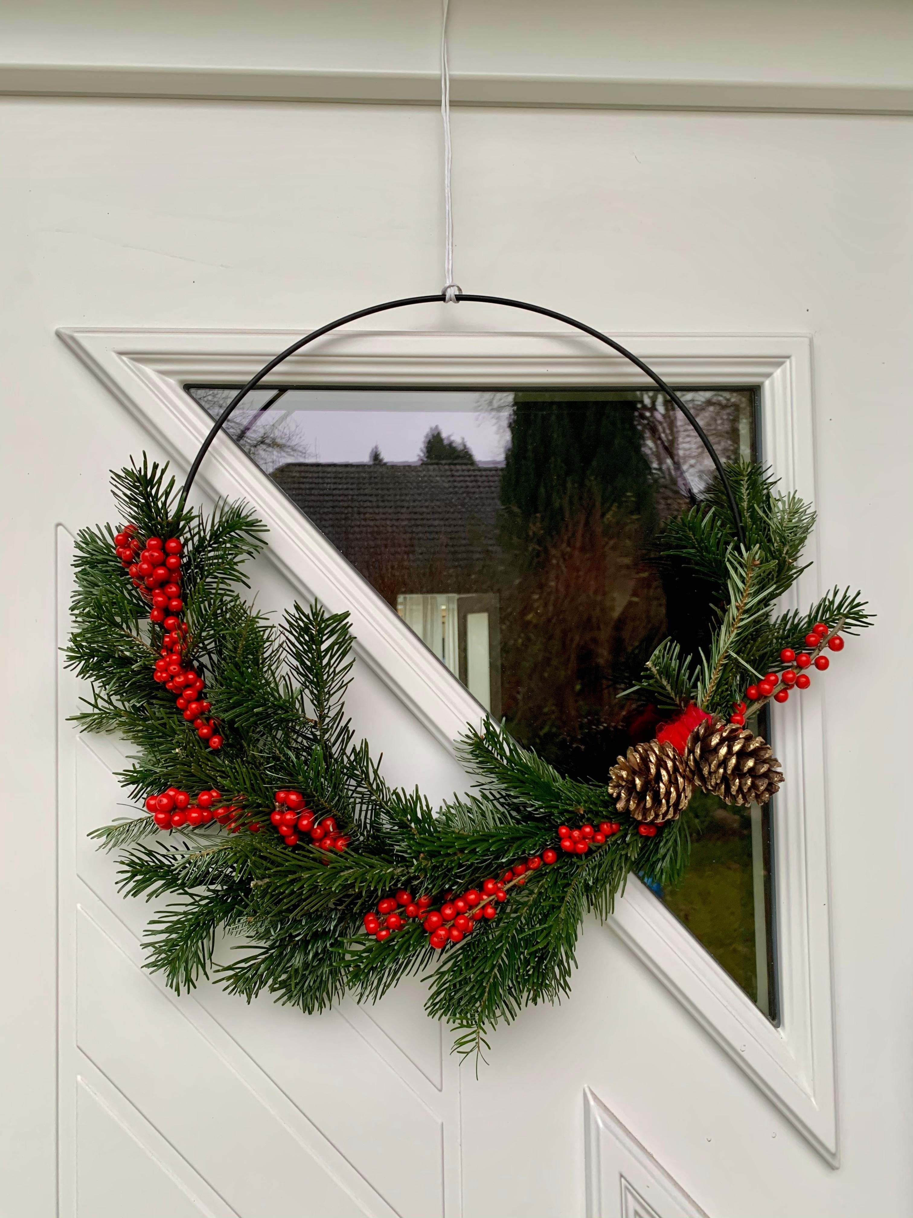Weihnachten ist herzlich willkommen in unserem Haus ❤️🌿🌲 #weihnachten #loop #diy