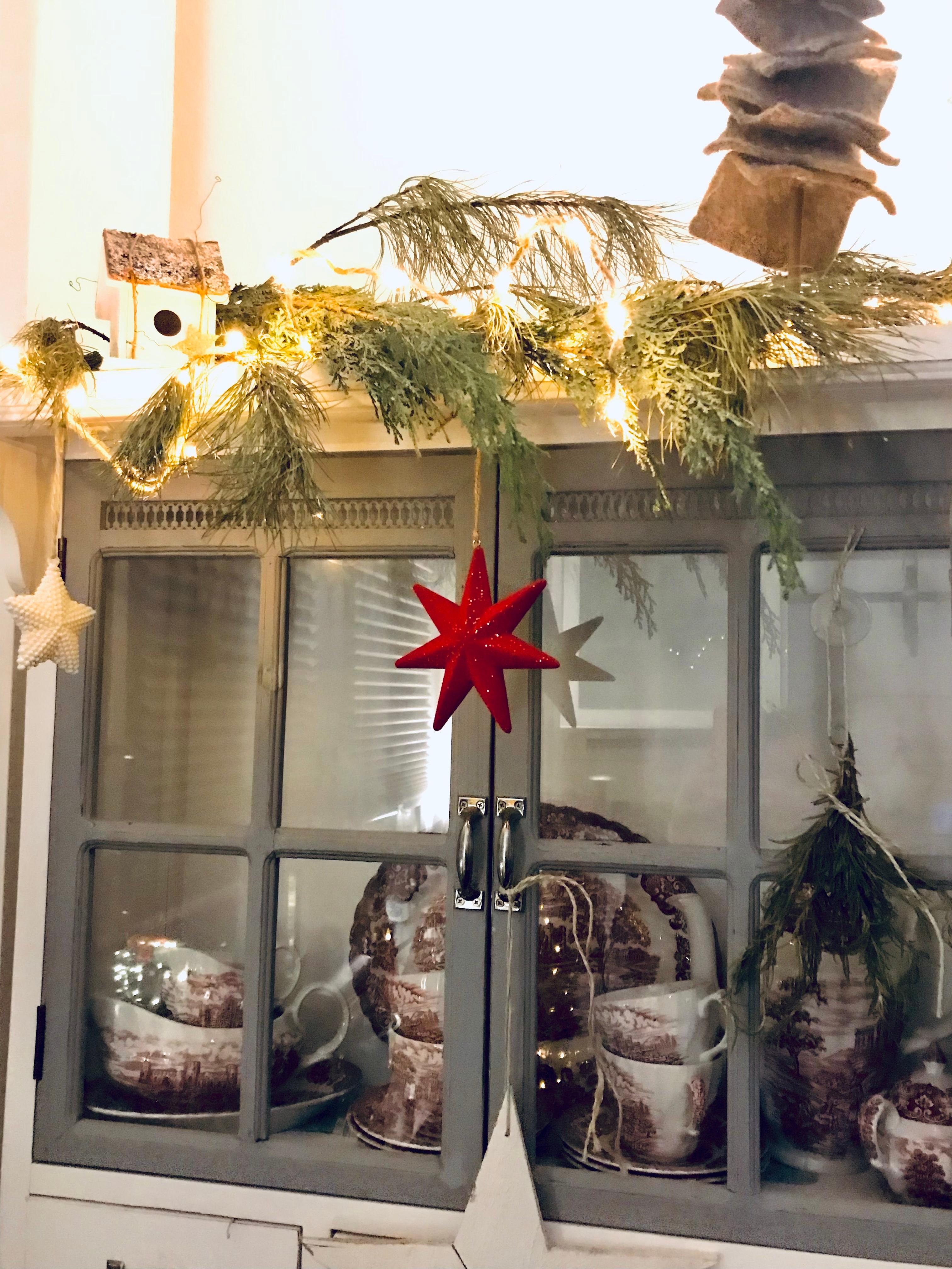 Weihnachtliche Küche 🕯
#hohoho #xmas #küche #jinglebells #advent #weihnachtlichestimmung 
#home #cozy 
