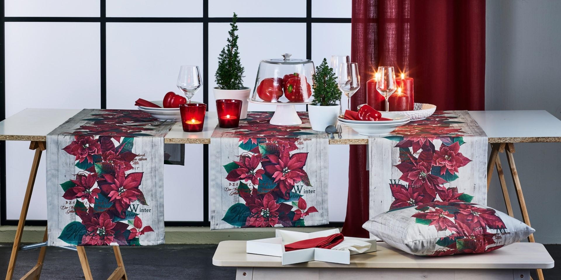 Weihnachtliche Tischdekoration #Weihnachtsstern #Tischläufer #Kissen #Weihnachtsstimmung #wohnen #dekorieren #Apelt