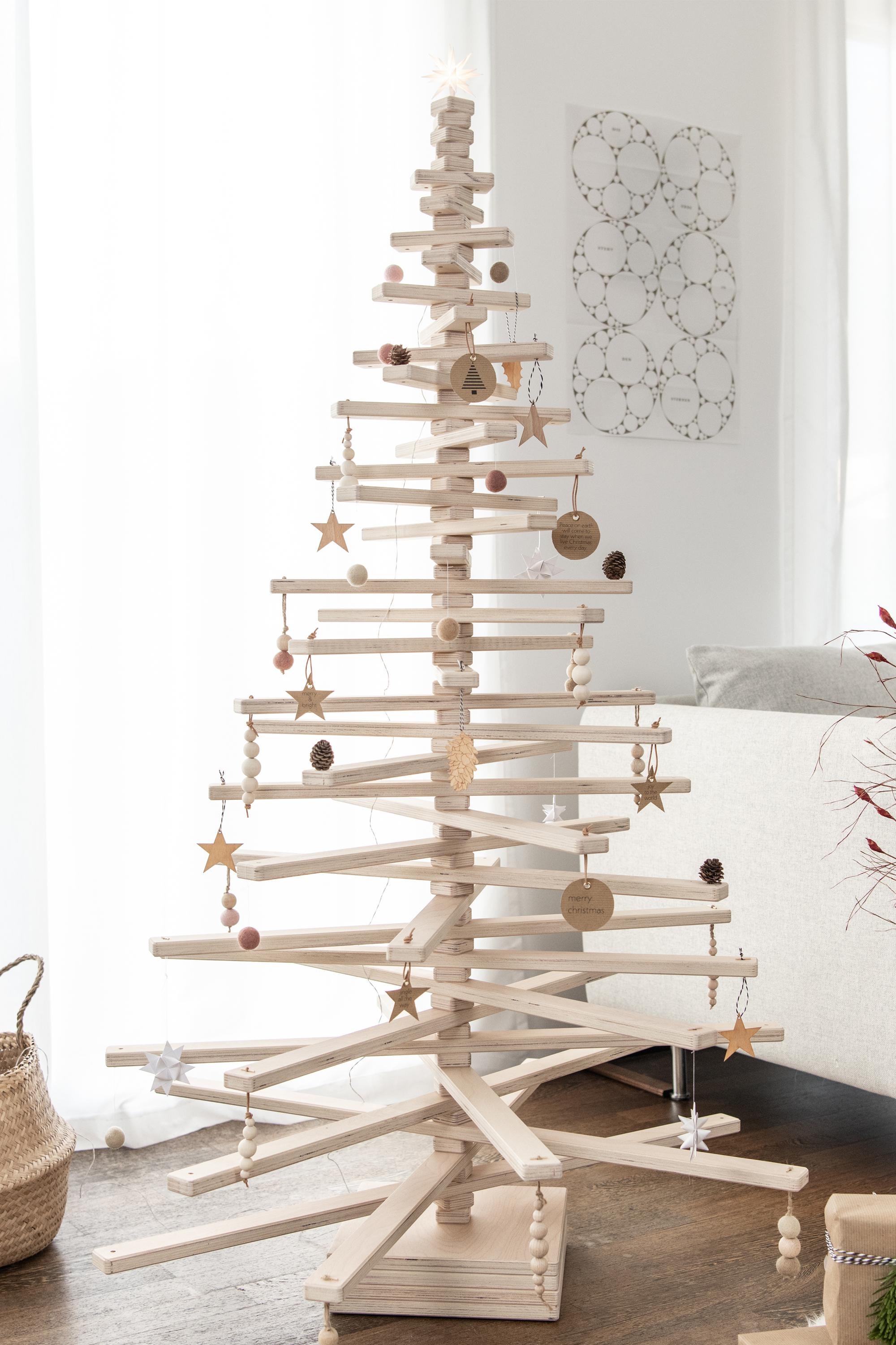 Weihnachtsbaum aus Multiplex... einen schönen 4. Advent für Euch

#weihnachtsbaum #multiplex #moderneweihnachten