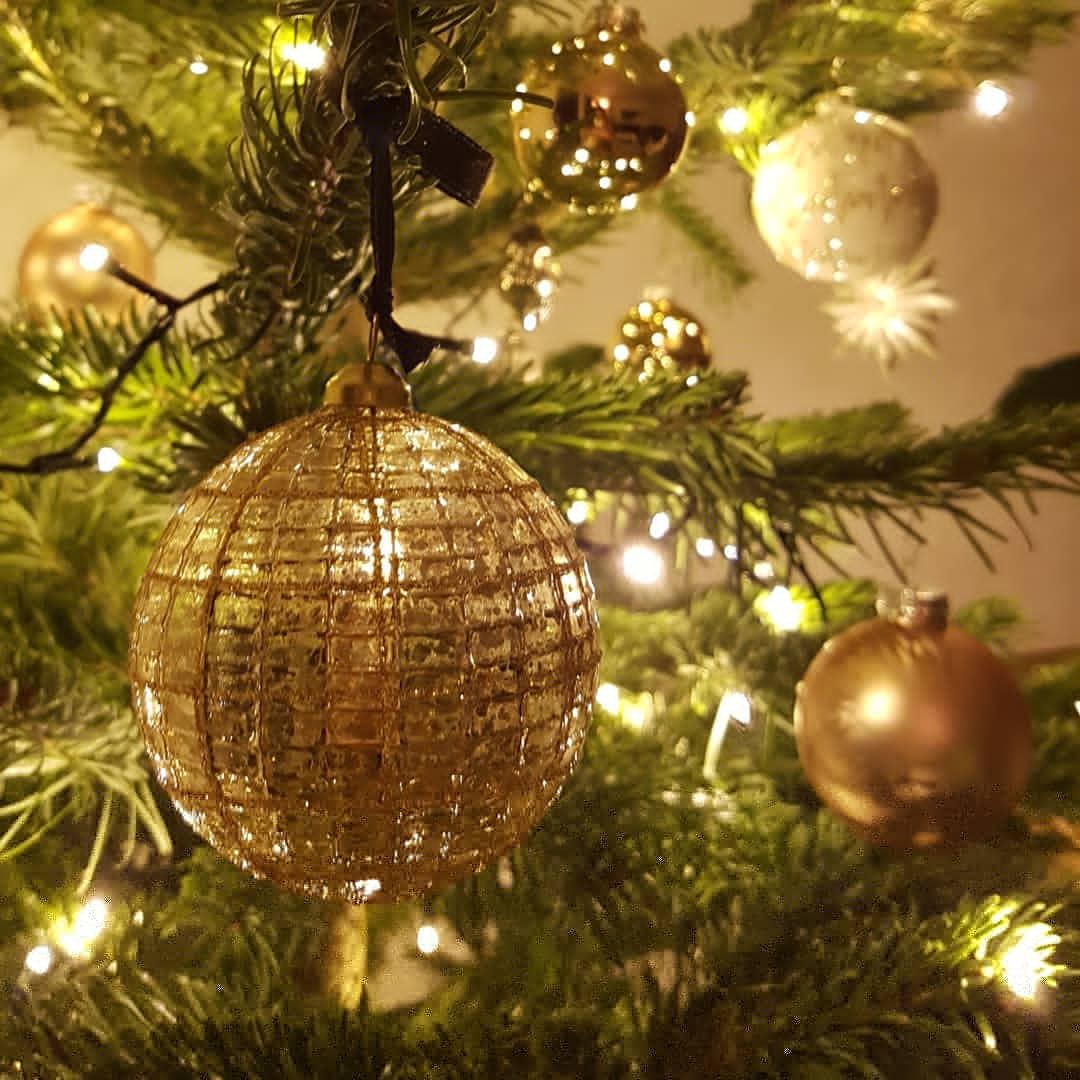#Weihnachtsbaum #gemütlicheZeit #Lichterglanz #homesweethome