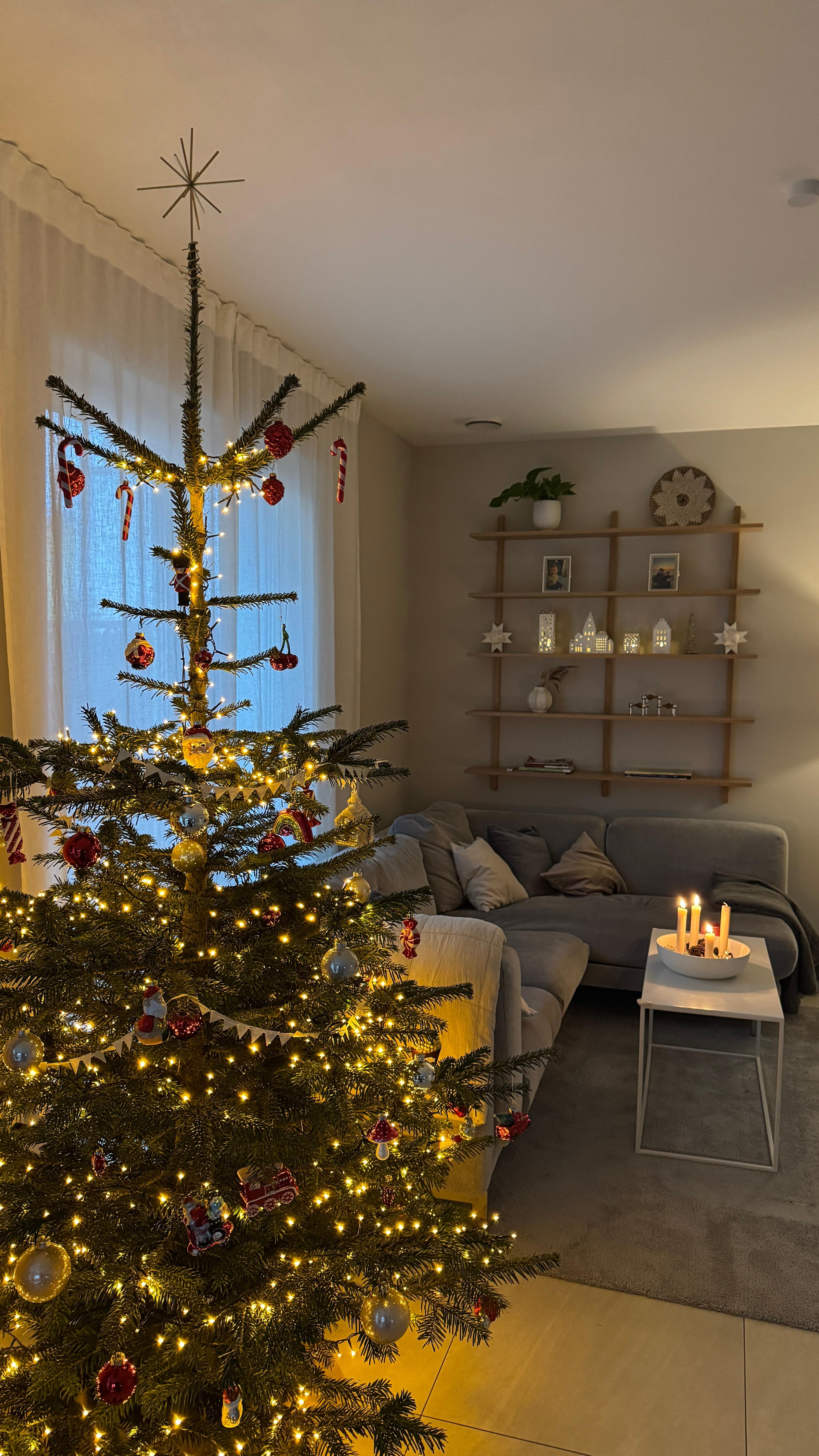 #weihnachtsbaum #gemütlichkeit #weihnachten #weihnachtsdeko #hygge