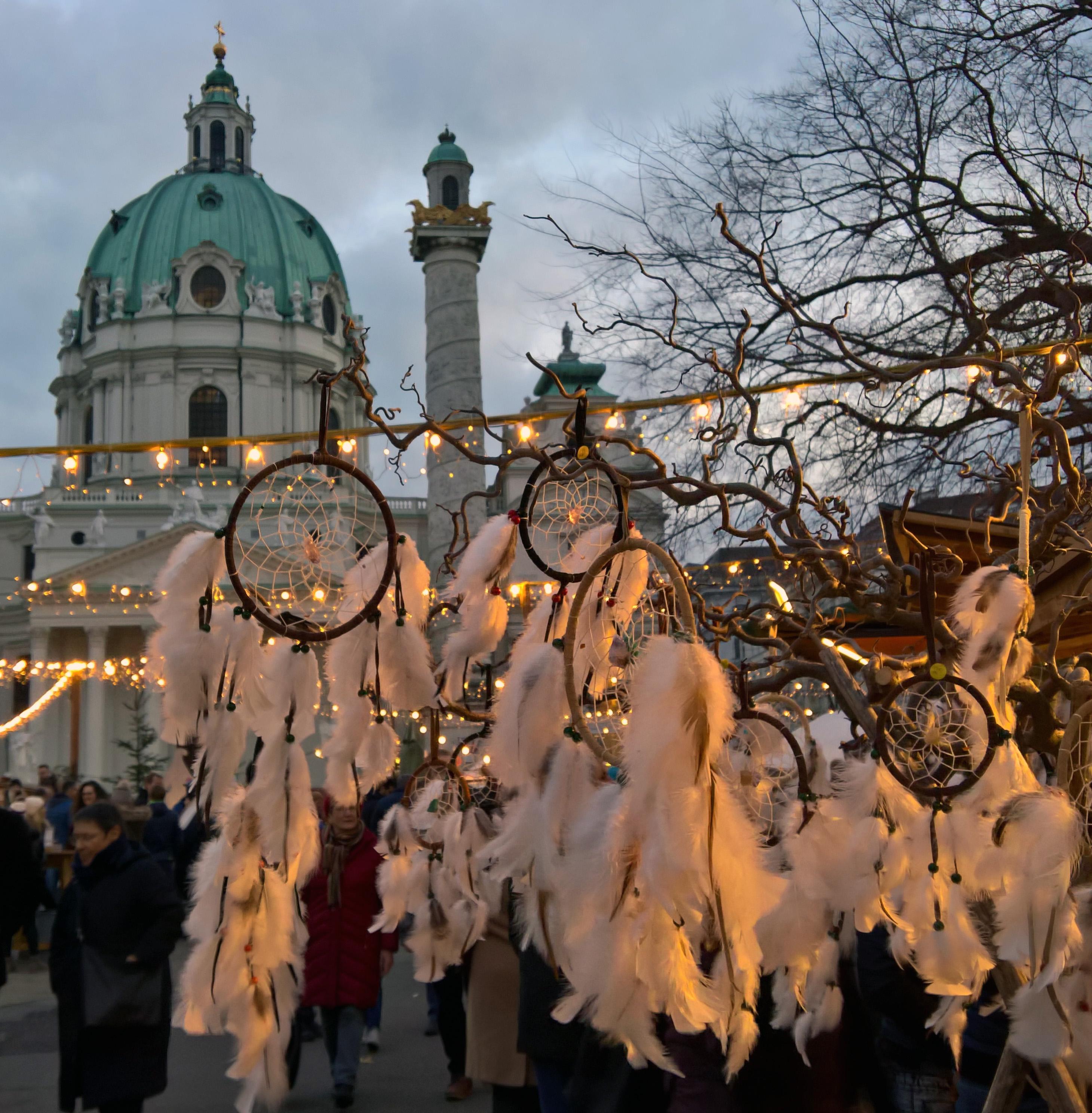 Weihnachtsmarkt am Karlsplatz in Wien #vondirinspiriert 