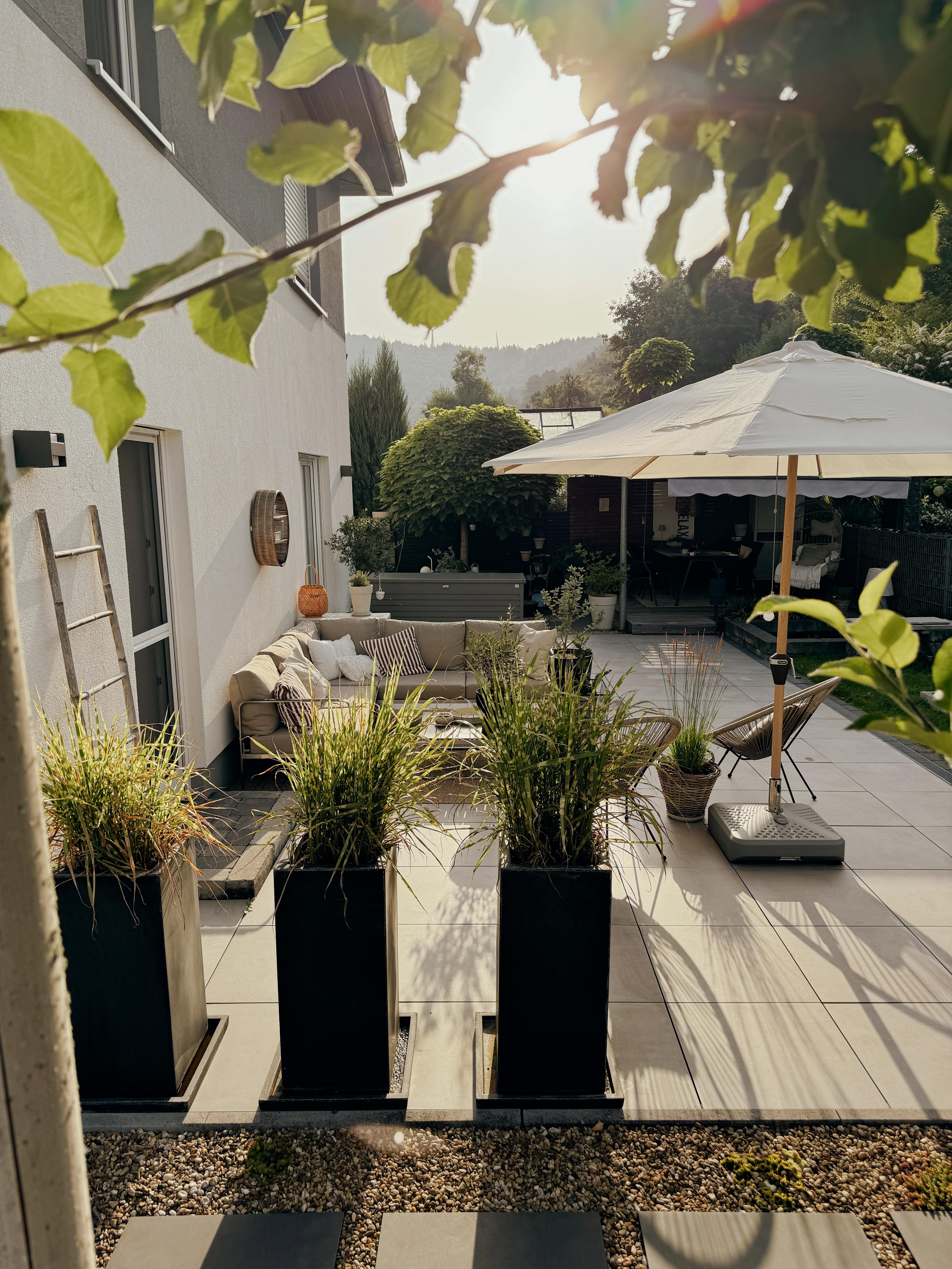 Wenn sich der eigene Garten wie ein kleiner Urlaub anfühlt, wie sehr wir das schätzen und lieben. 

#gartenliebe #COUCHstyle #summerfeelings