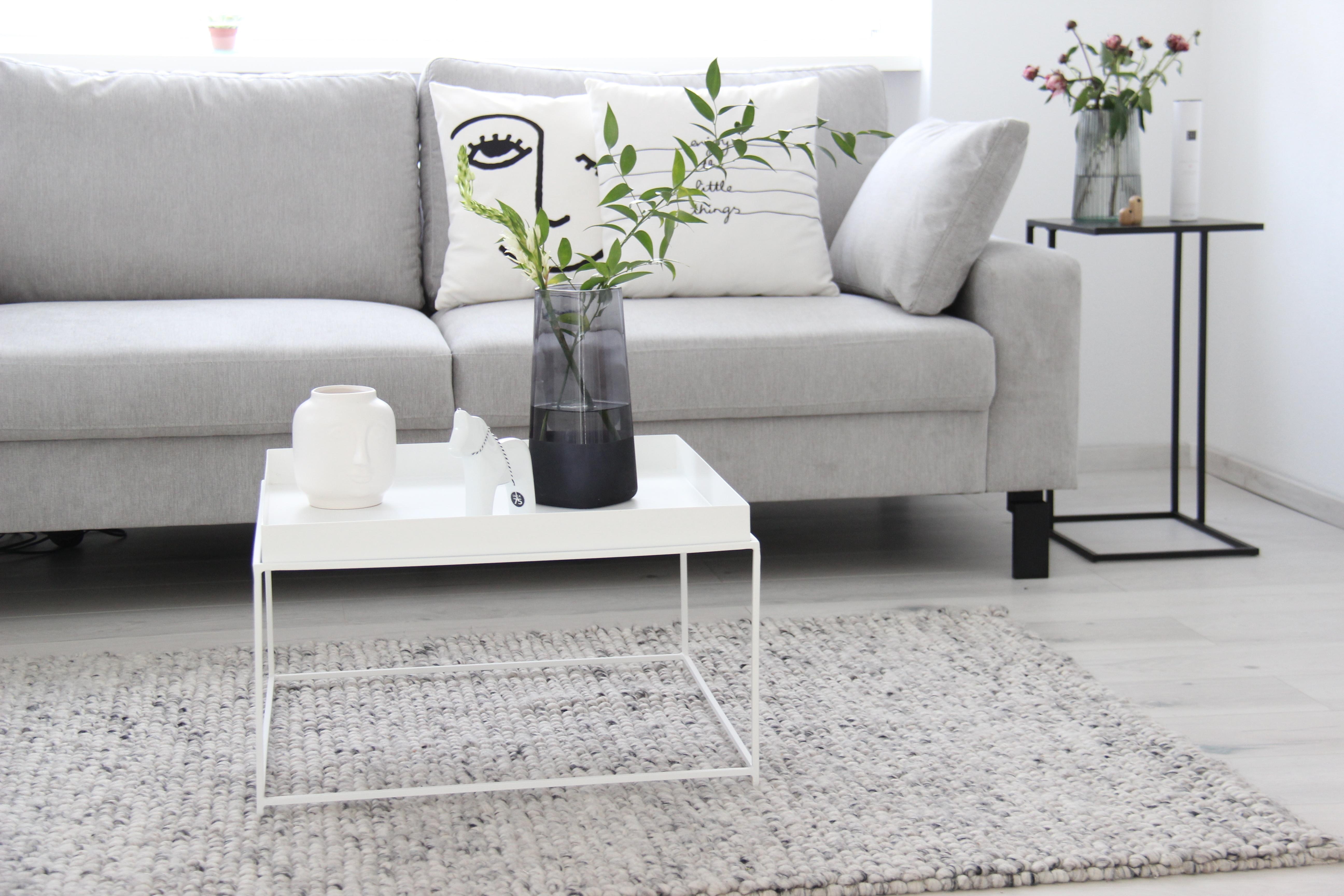 #white #cozy #weekend #couchstyle #couchliebt #Wohnzimmer #livingroom #altbau