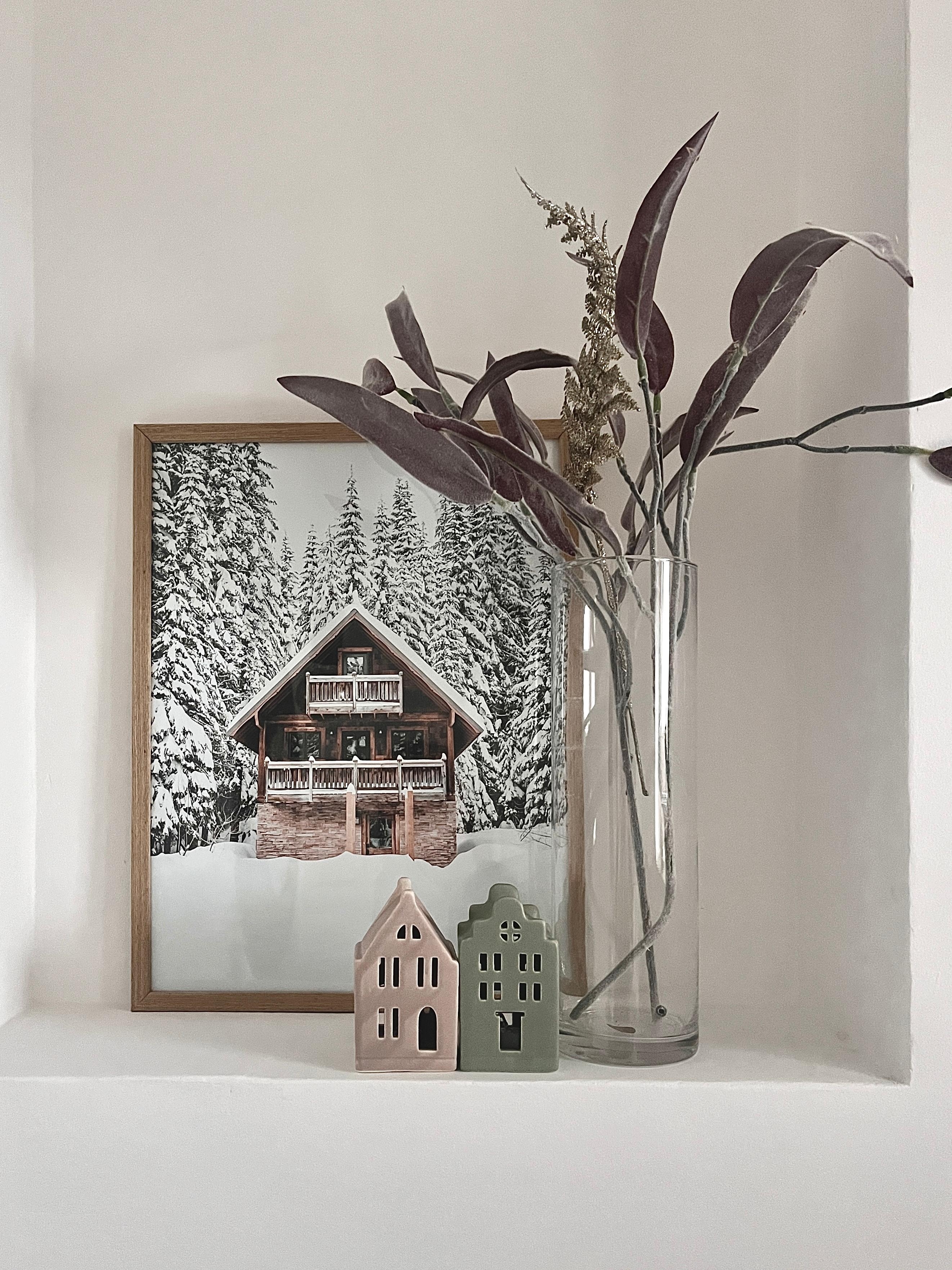 Winter Wonderland ❄️
#gästewc#winterwonderland#weihnachtsdeko#christmasdecorstion#gästebad#lichterhaus#blockhütte#christmas#mostwonderfultime