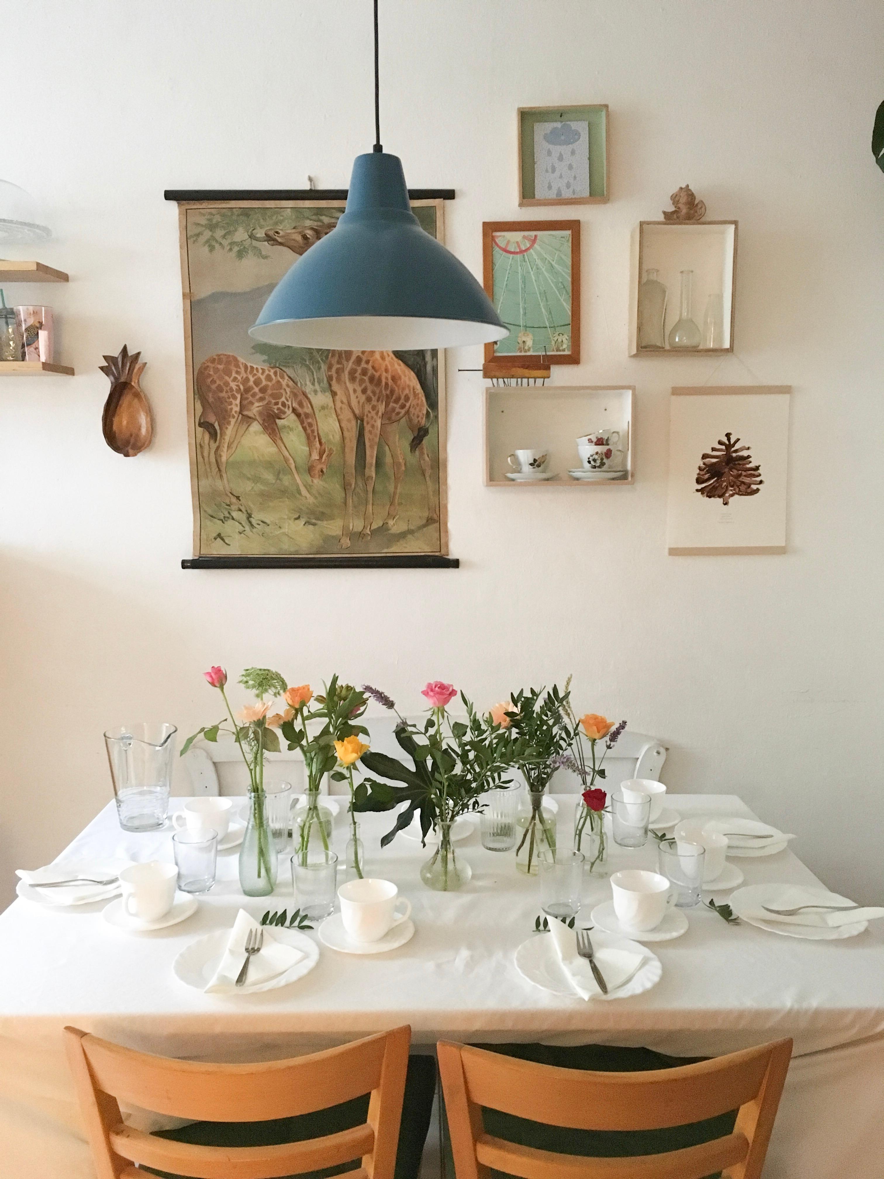 Wir warten auf Gäste 🌸
#küche #vintage #ikea #blumen 