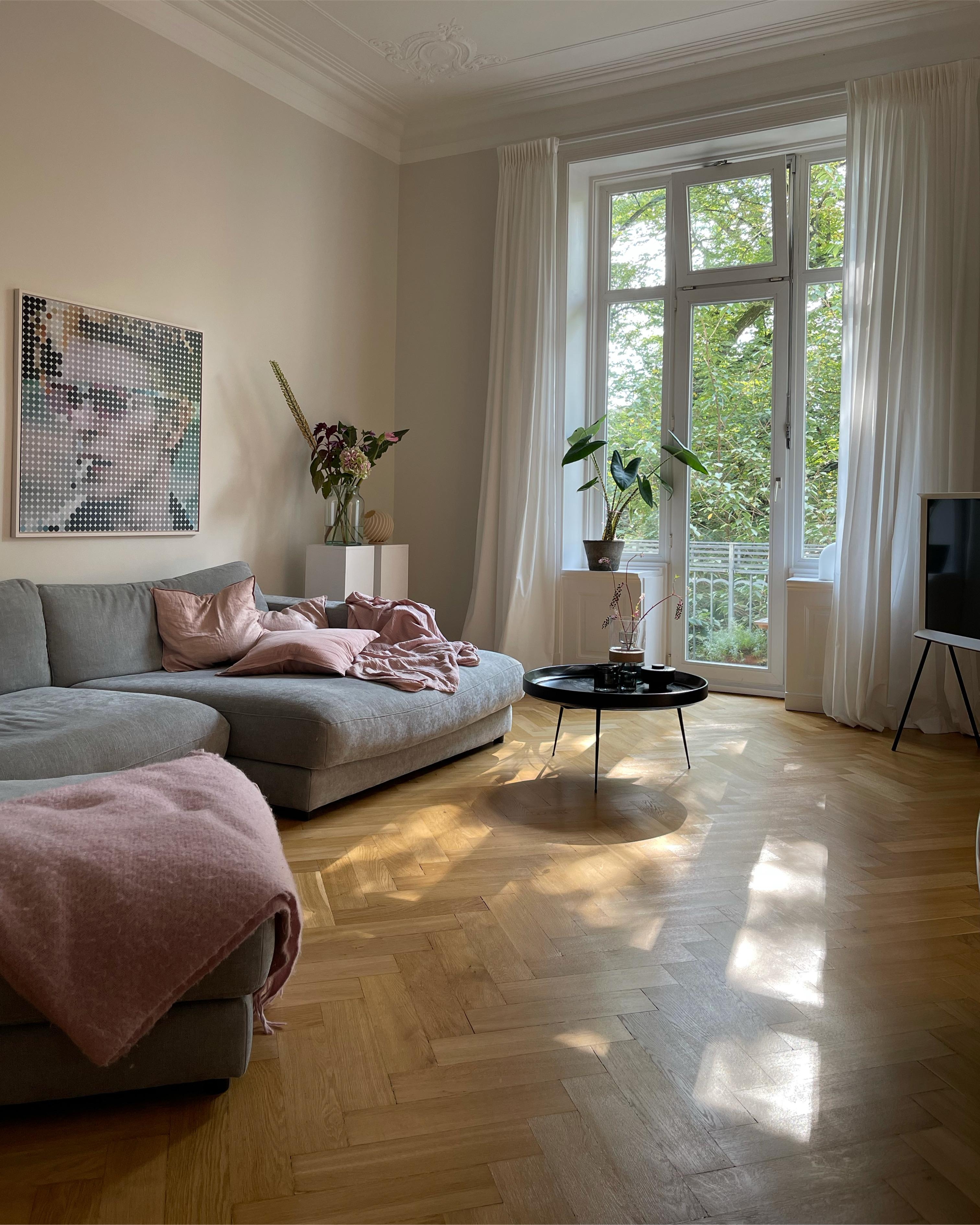 #wohnen #livingroom #sunlight #davidbowie #colourfulliving #myhome 