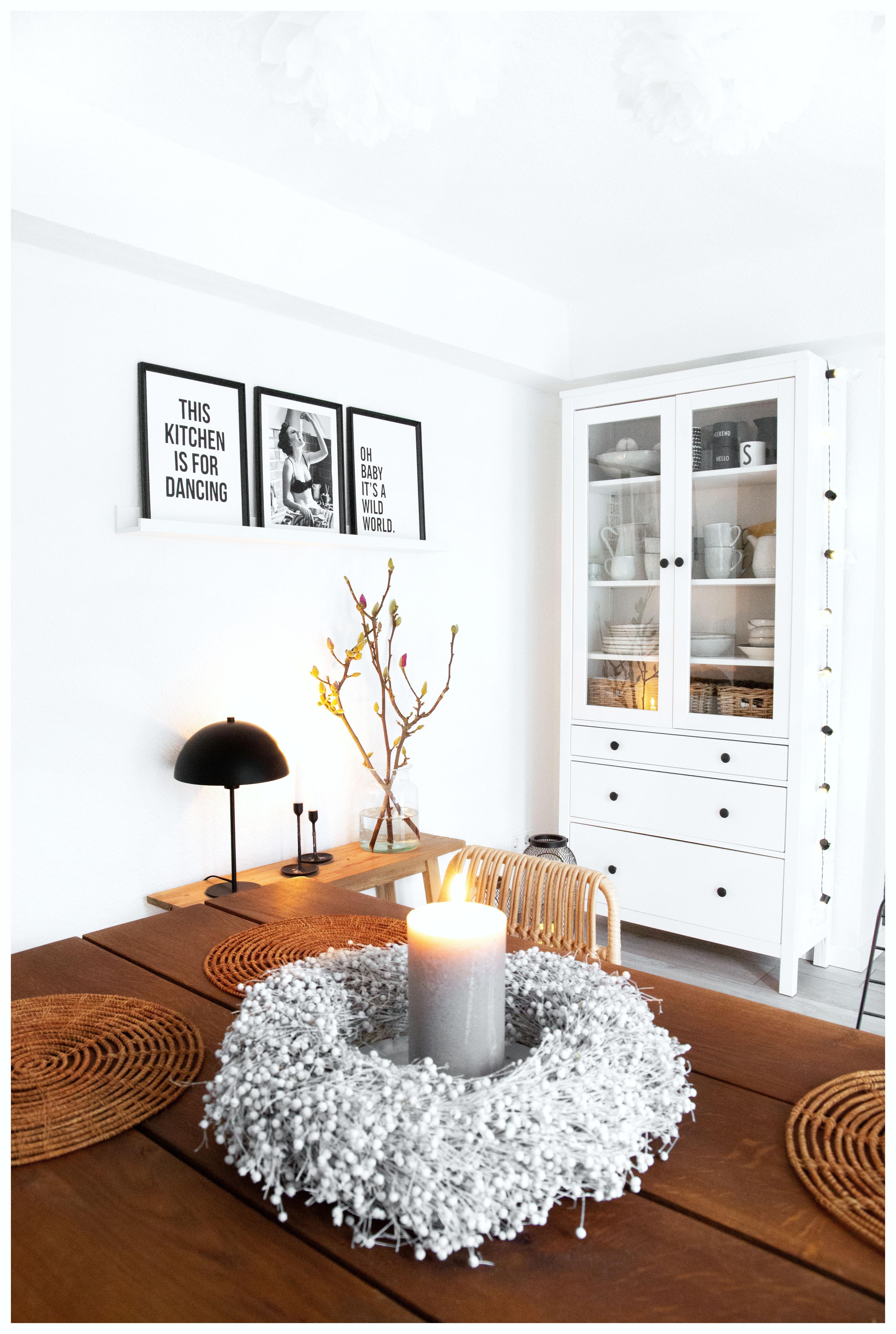 Wohnküchenliebe #cozy #gemütlich #kerze #wohnküche #deko #bilder #diy #couch